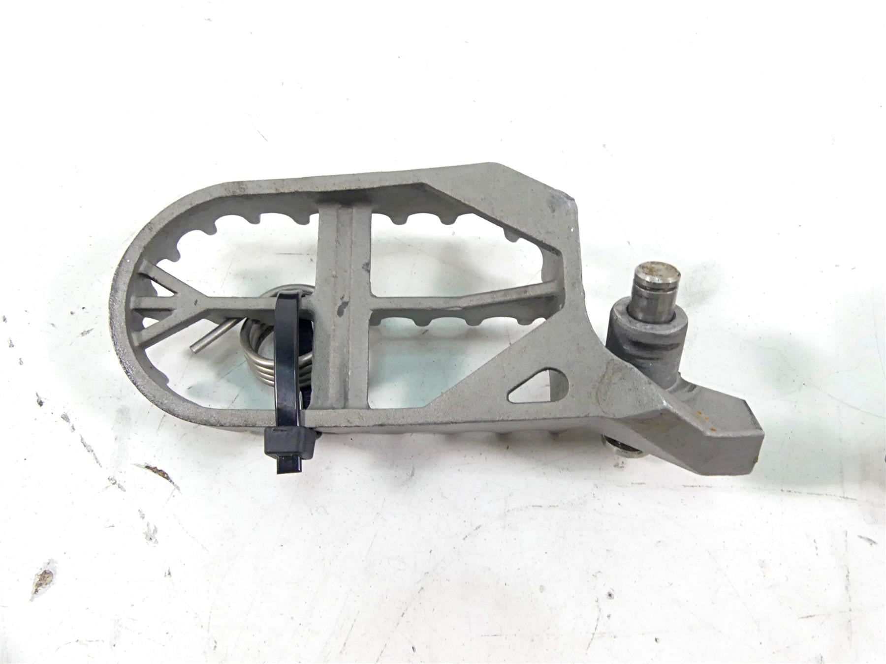 2016 BMW R1200GS Adv K51 Rider Footpeg Foot Peg Set 46718529843 46718529844 {{ shop.shopifyCountryName }} - Mototech271