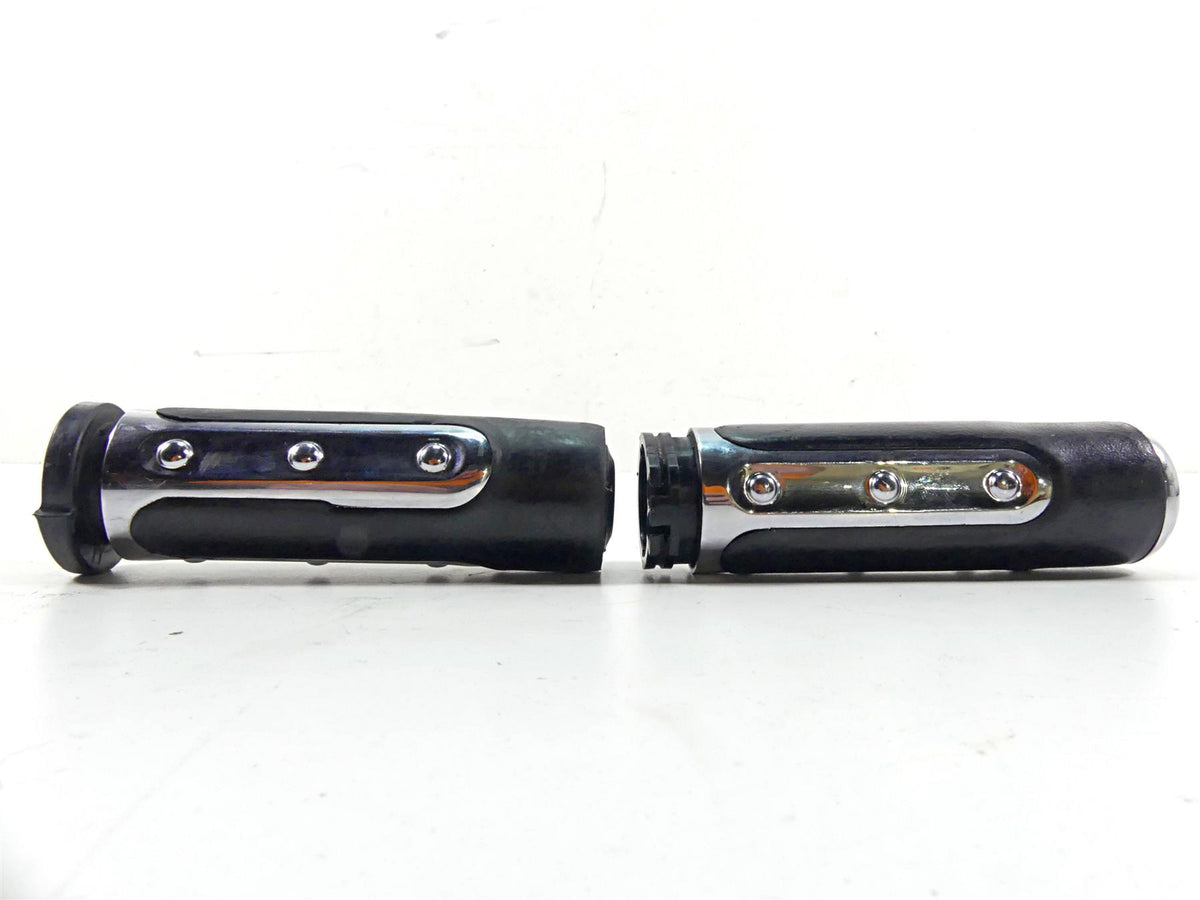 2007 Harley Touring FLHRSE CVO Road King Left Right Hand Grip Set 57202-07 {{ shop.shopifyCountryName }} - Mototech271