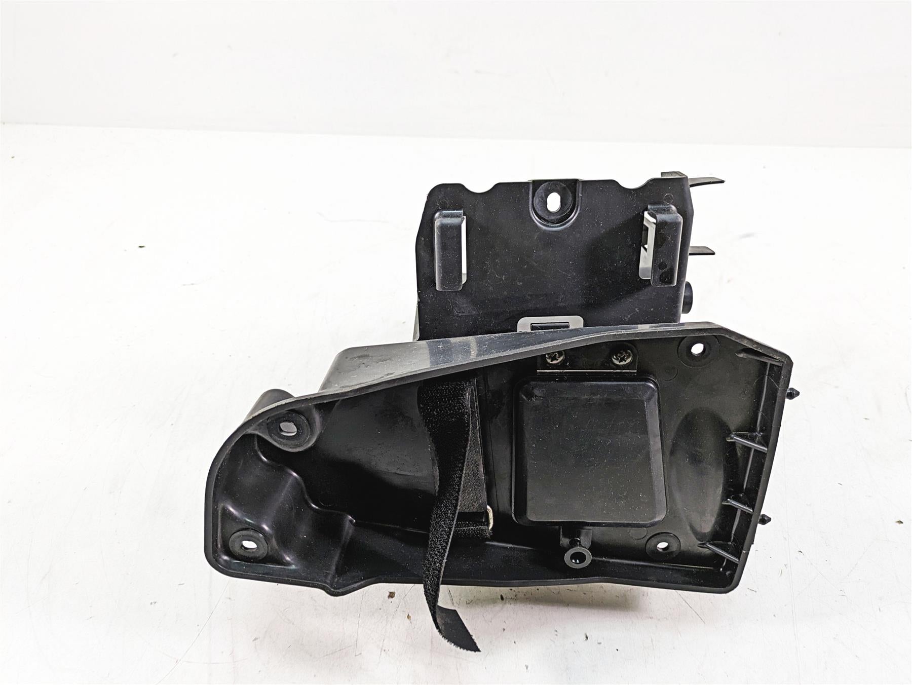 1997 Kawasaki VN1500 Vulcan Battery Electrical Carrier Set 11045-1451 {{ shop.shopifyCountryName }} - Mototech271