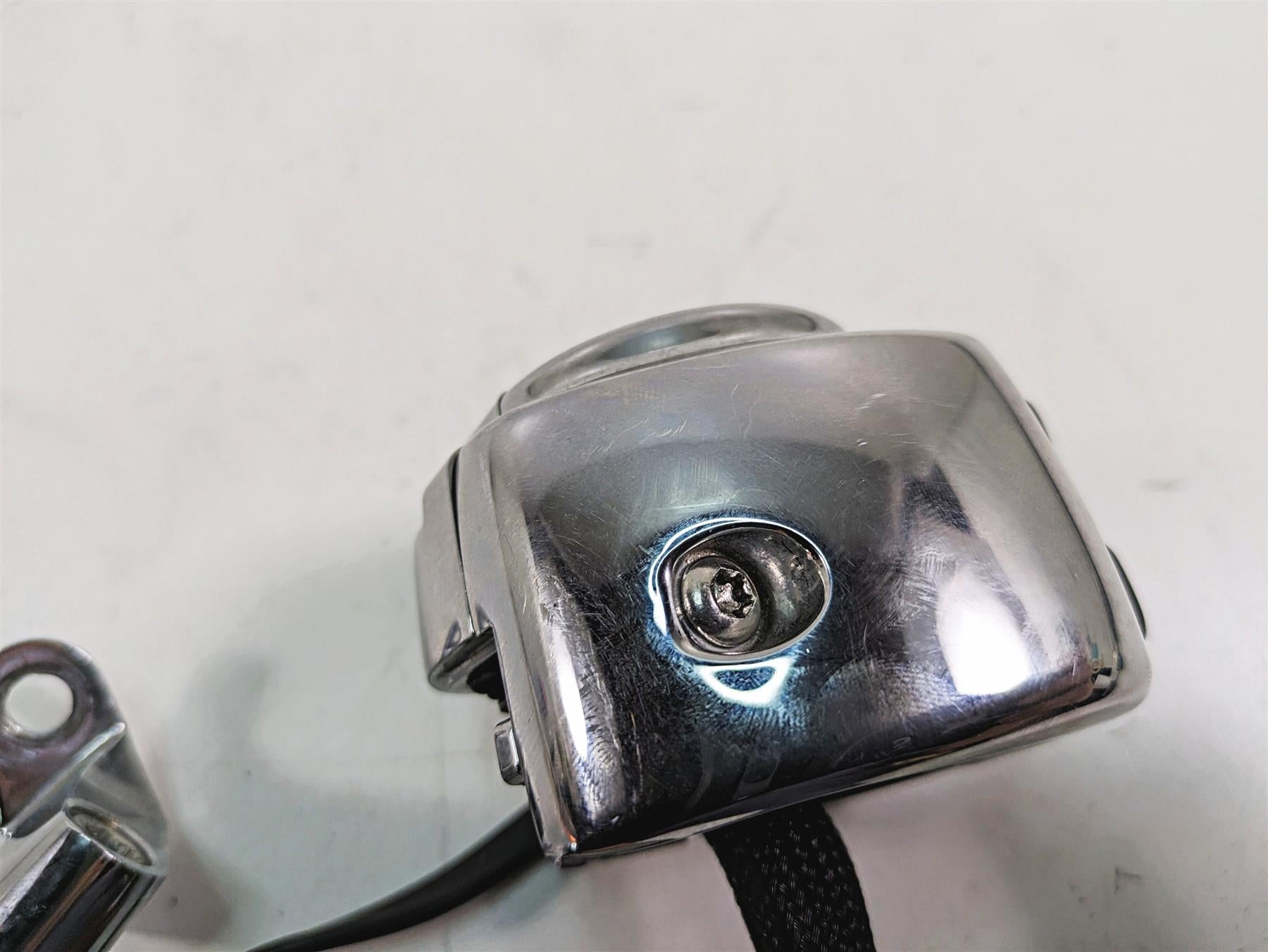 2009 Harley Dyna FXDFSE CVO Fat Bob Right Control Switch + Blinker Read 71684-06 {{ shop.shopifyCountryName }} - Mototech271
