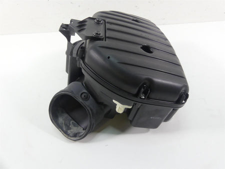 2022 Suzuki GSXR750 Air Box Cleaner Breather Filter Box 13720-14J01 {{ shop.shopifyCountryName }} - Mototech271