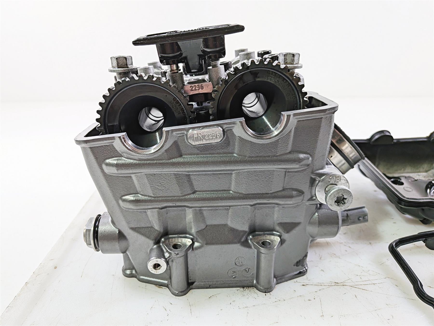 2015 KTM 1290 R Super Duke LC8 Front Cylinder Head & Cam Shaft Set 6133602010024-Mototech271