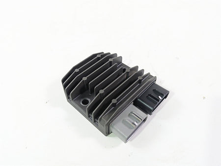 2009 Yamaha FZ1 FZS10 Fazer Rectifier Voltage Regulator FH012AA 1D7-81960-01-00 {{ shop.shopifyCountryName }} - Mototech271