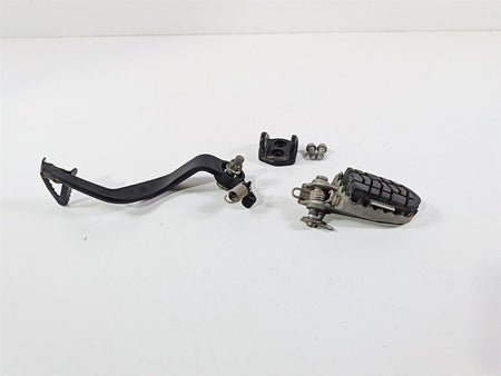2016 KTM 1290 Super Adventure Right Front Foot Peg & Brake Pedal 6031305004433S {{ shop.shopifyCountryName }} - Mototech271