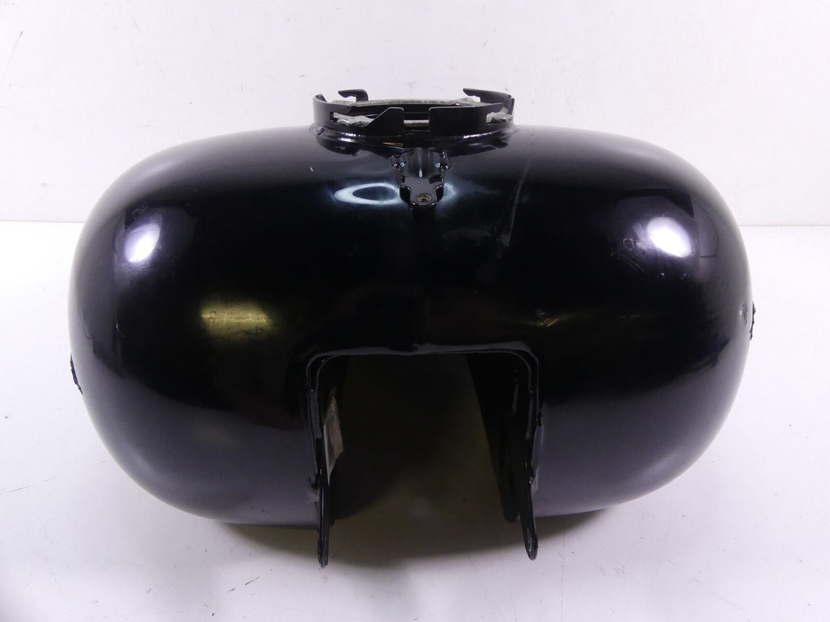 2010 Harley Touring FLHX Street Glide Fuel gas petrol Tank -dented 61356-08 {{ shop.shopifyCountryName }} - Mototech271