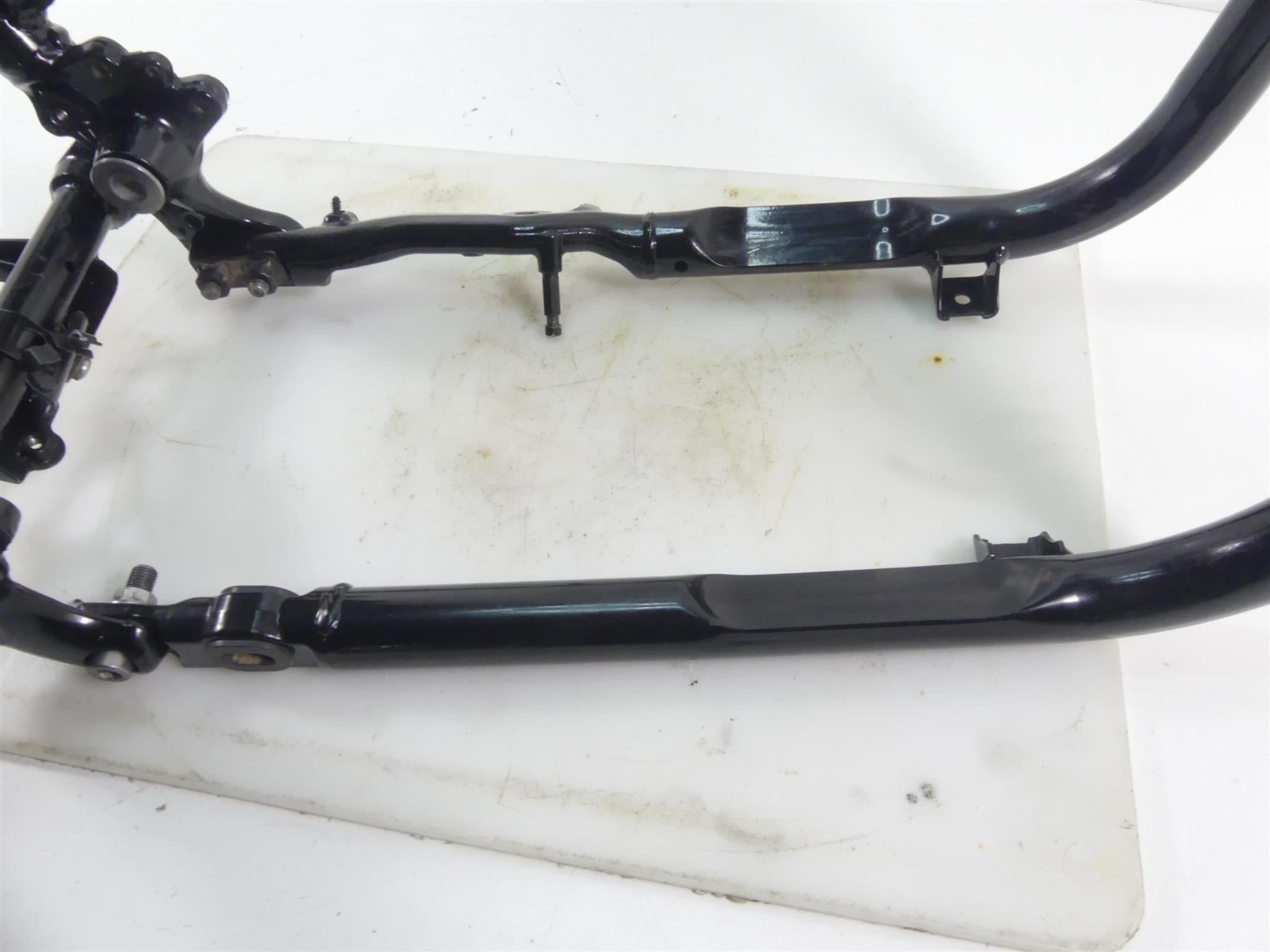 2017 Triumph Thruxton 1200 R Straight Main Frame Chassis With Pennsylvania Salvage Title T2074762 {{ shop.shopifyCountryName }} - Mototech271