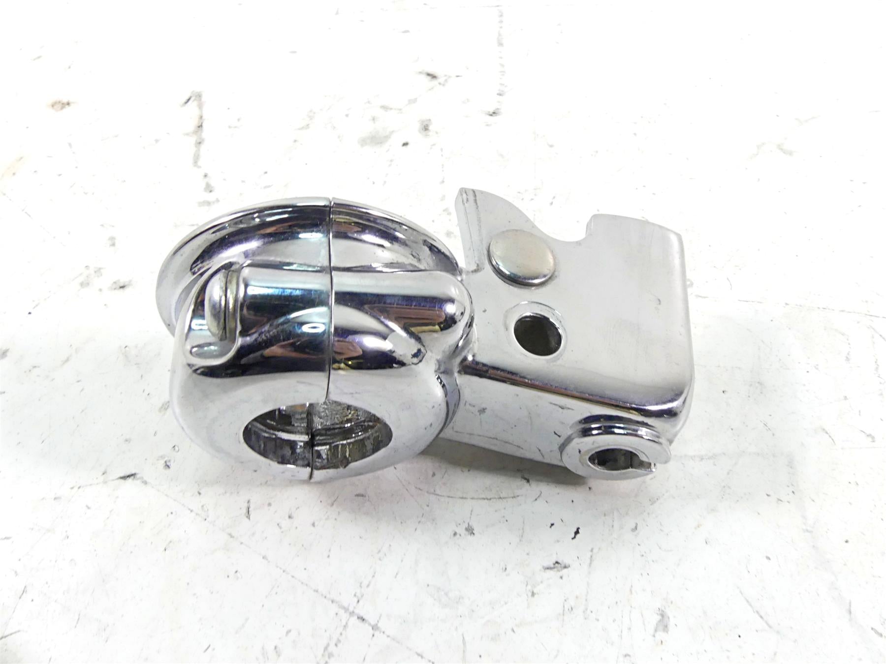 2006 Harley Softail FXSTSI Springer Nice Chrome Clutch Perch 38608-96 {{ shop.shopifyCountryName }} - Mototech271