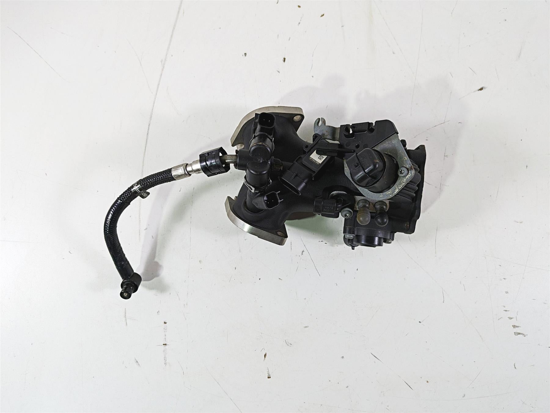 2012 Harley FLD Dyna Switchback Throttle Body Fuel Injection 27708-10A {{ shop.shopifyCountryName }} - Mototech271