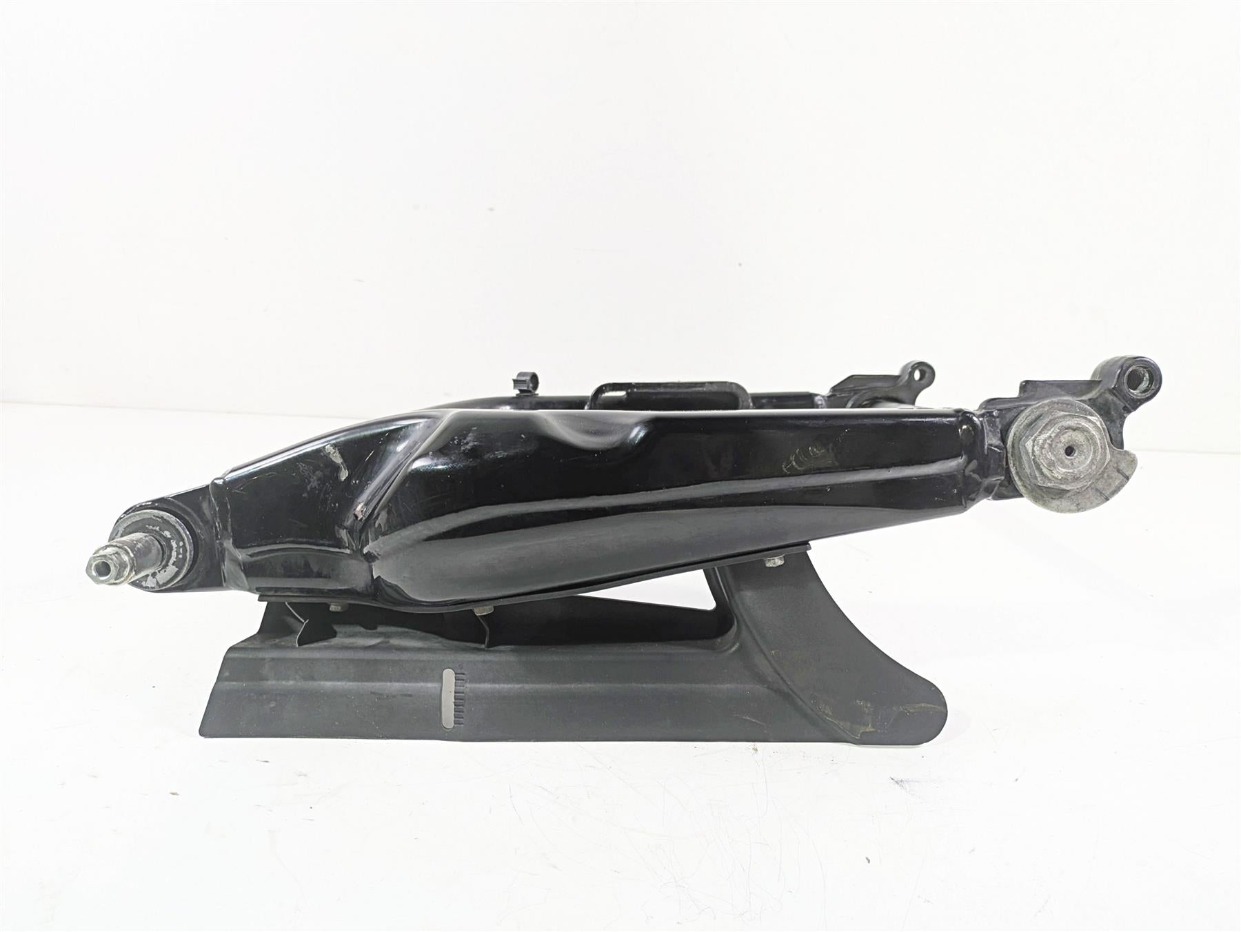 2010 Harley Touring FLHXSE CVO Street Glide Rear Swingarm Swing Arm 45470-09 {{ shop.shopifyCountryName }} - Mototech271
