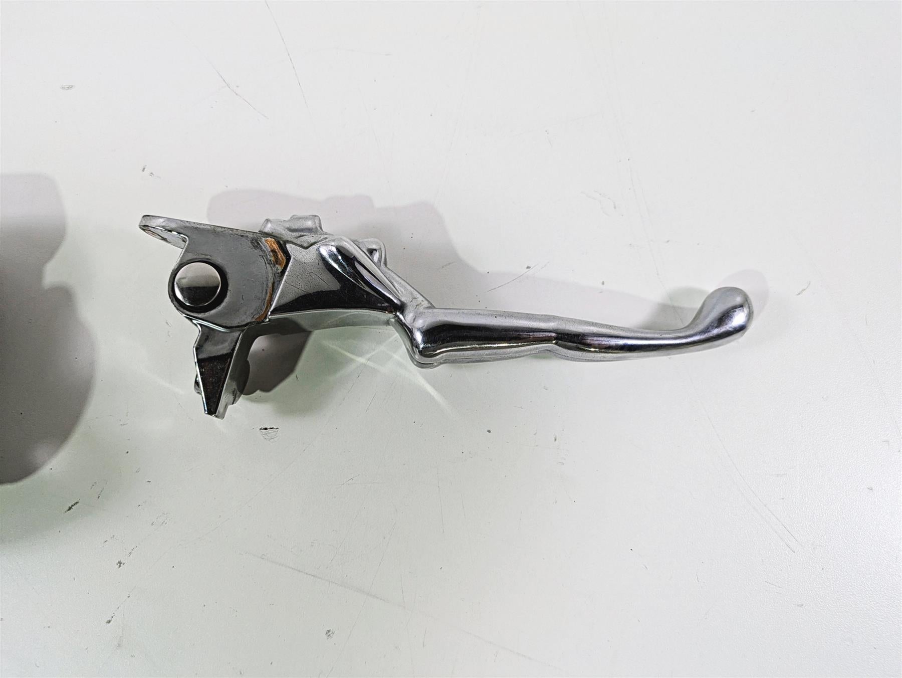 2010 Harley Touring FLHX Street Glide Clutch Perch & Women Lever 38700-08A {{ shop.shopifyCountryName }} - Mototech271