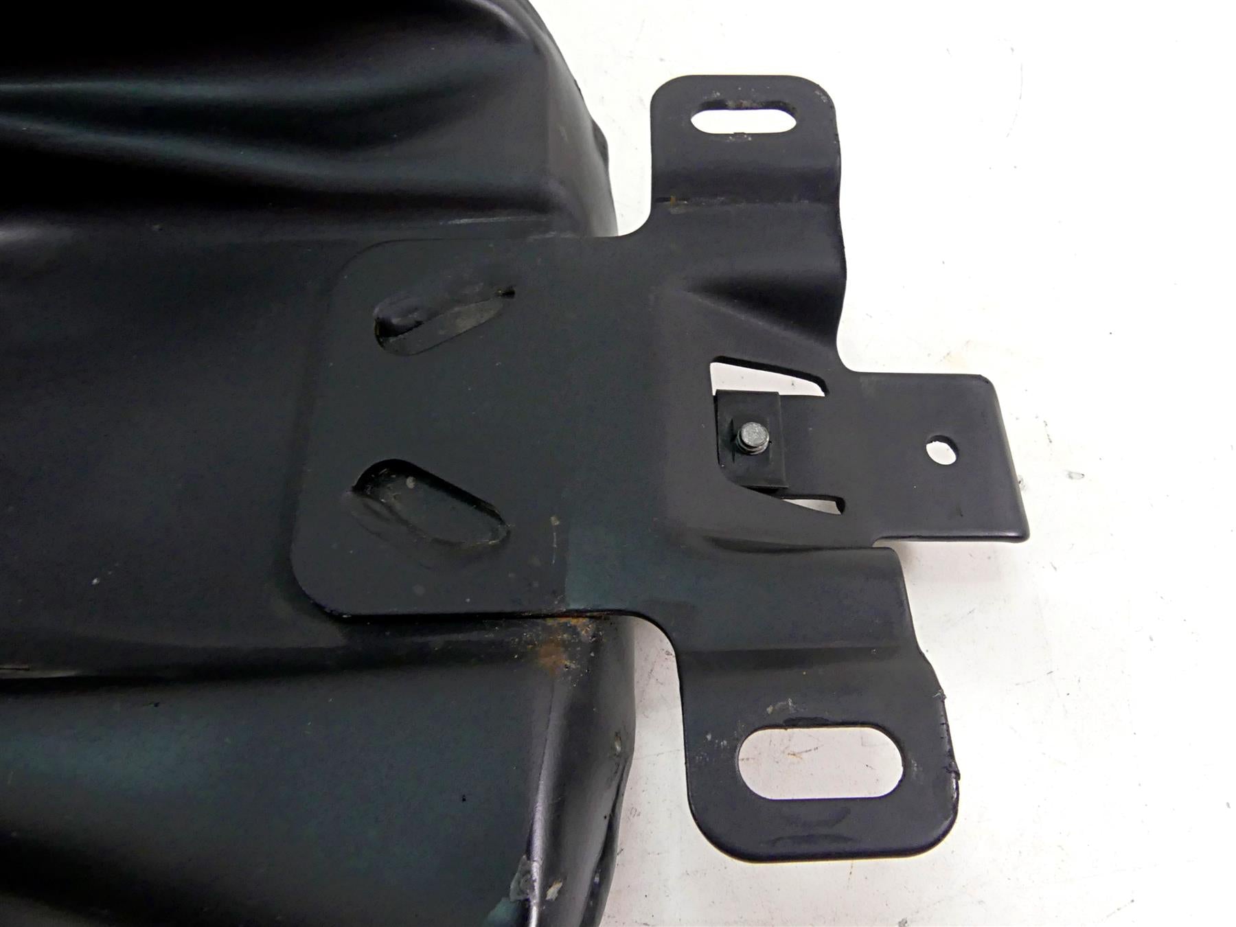 2011 Harley Touring FLTRX Road Glide Fuel Gas Petrol Tank - Dented 61356-08 {{ shop.shopifyCountryName }} - Mototech271