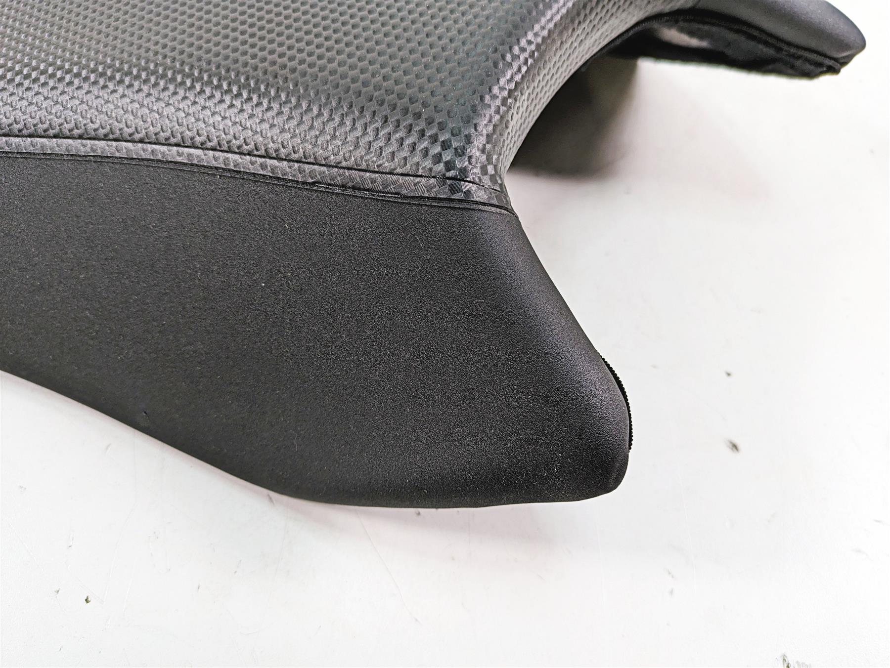 2020 Aprilia Tuono V4 Factory Front Rider Seat Saddle B04545600C1 {{ shop.shopifyCountryName }} - Mototech271