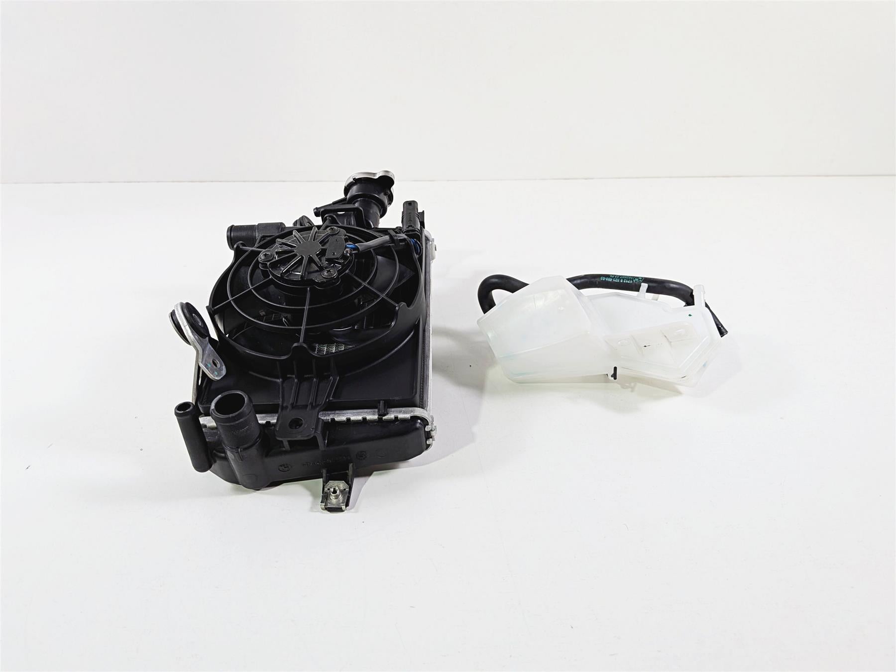 2023 BMW R1250RT RTP K52 Right Radiator Fan Hoses Covers 17118546416 {{ shop.shopifyCountryName }} - Mototech271