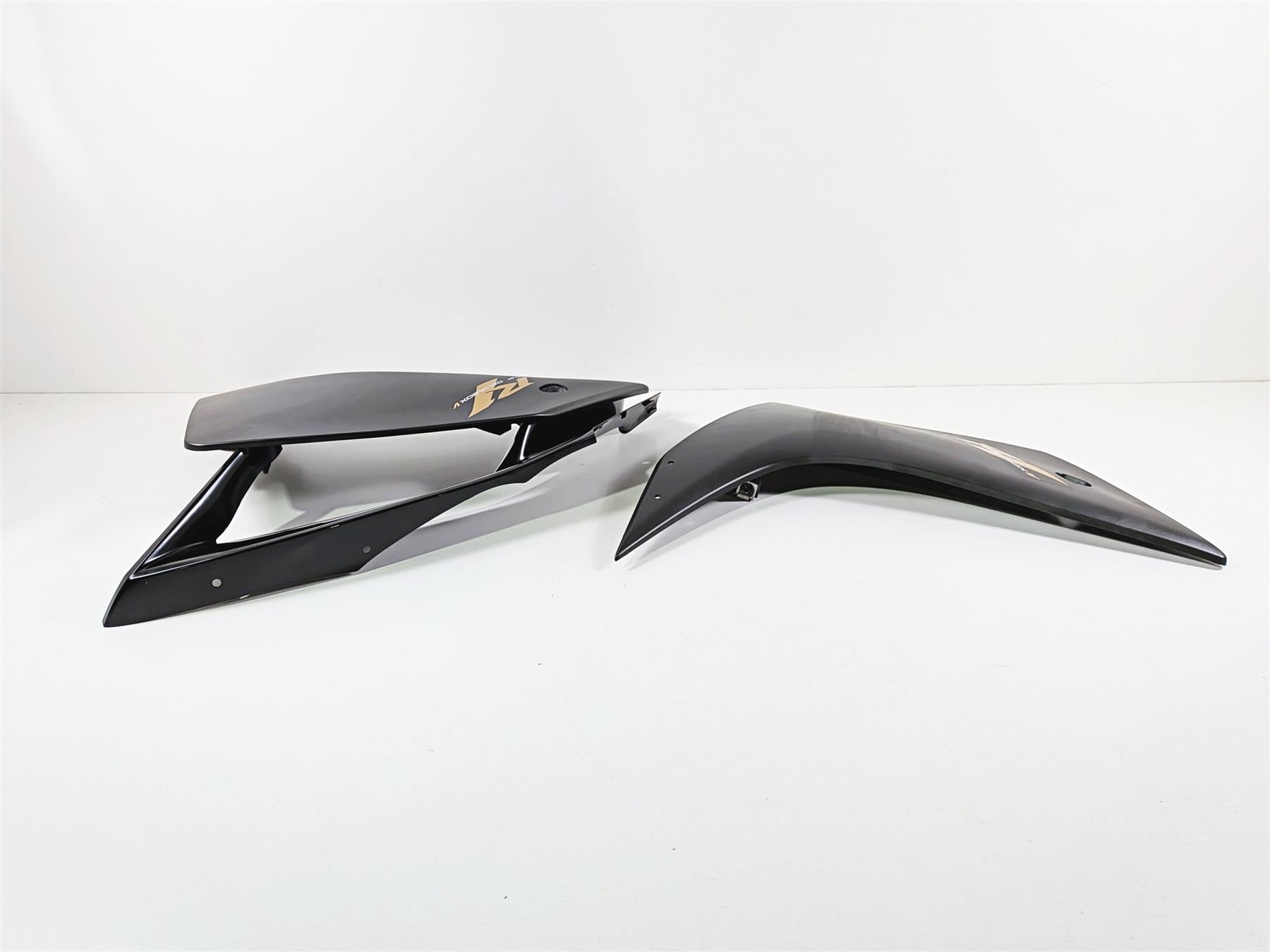 2008 Yamaha YZF R1 RN19 Left Right Side Fairing Cover Set 4C8-Y283U 4C8-Y283V-00 {{ shop.shopifyCountryName }} - Mototech271