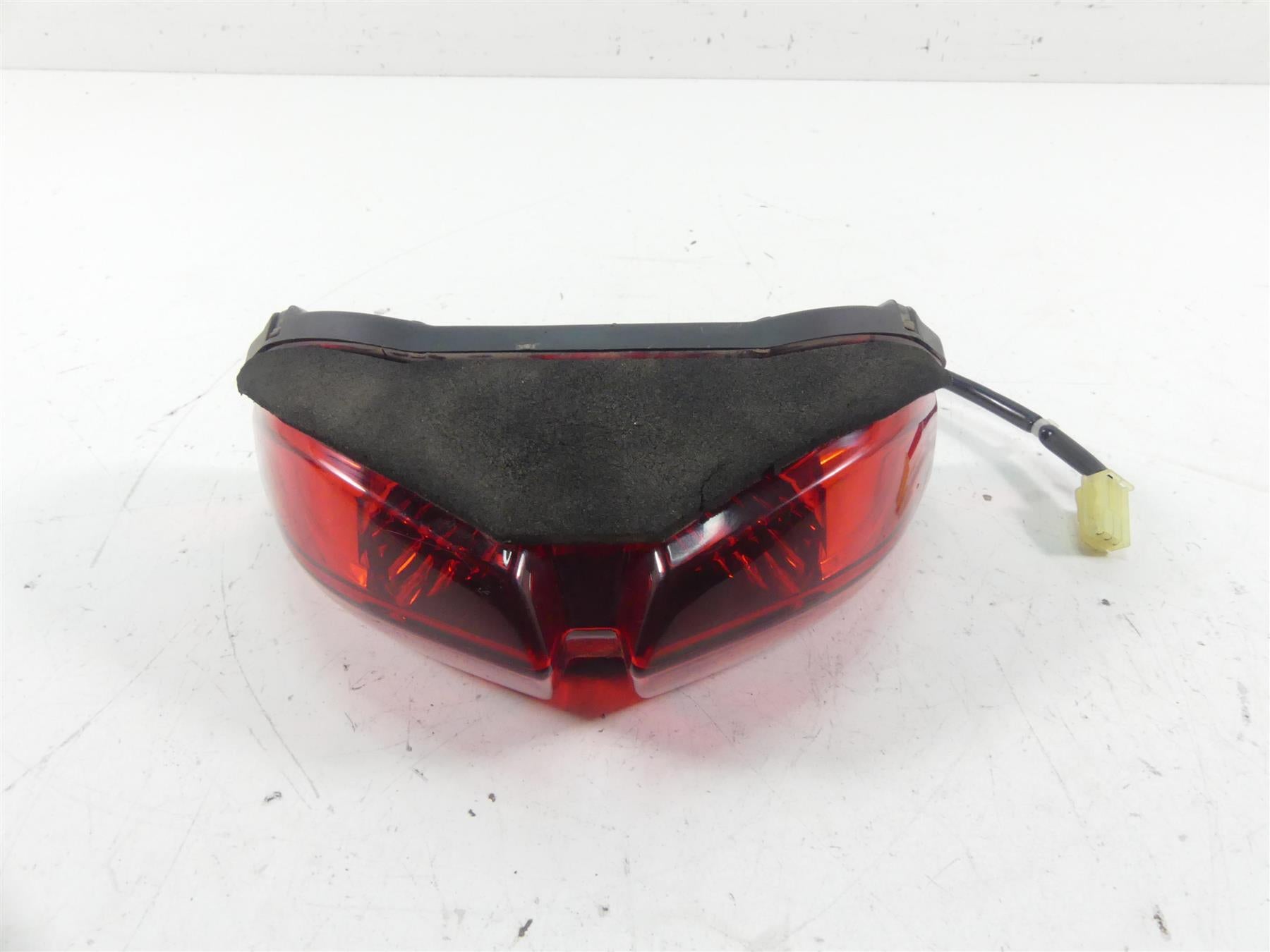 2008 Yamaha FZ1 Fazer Taillight Tail Stop Brake Light Lamp Lens 2D1-84710-00-00 | Mototech271