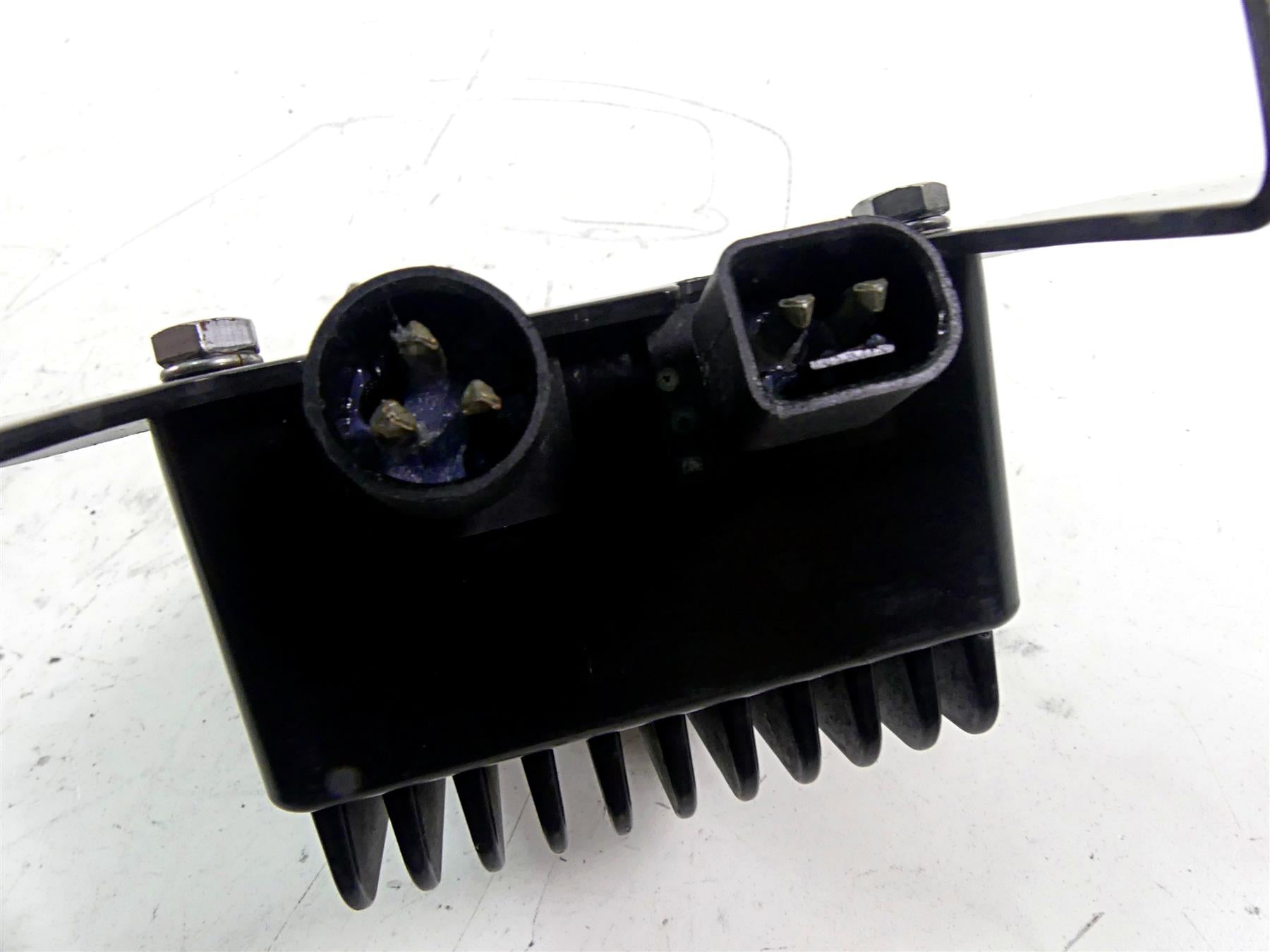 2015 Harley Touring FLHXS Street Glide Rectifier Voltage Regulator 74505-09A {{ shop.shopifyCountryName }} - Mototech271
