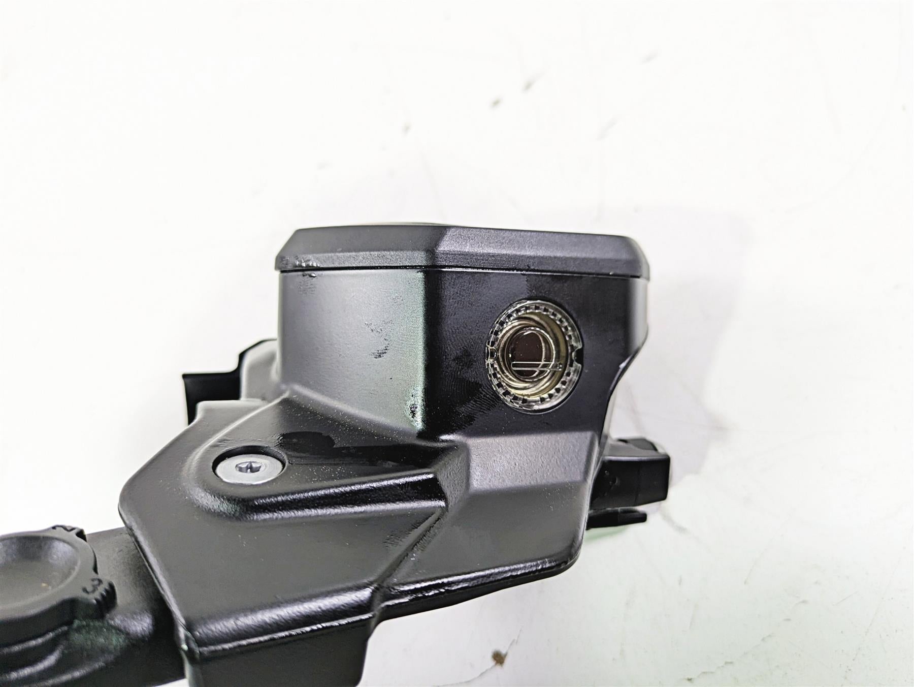 2016 BMW R1200RS K54 Front Brake Master Cylinder 32728559604 {{ shop.shopifyCountryName }} - Mototech271