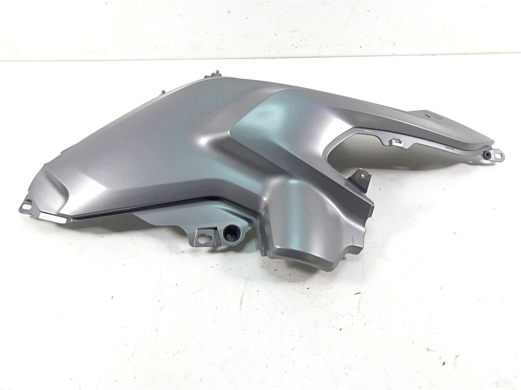 2015 BMW R1200GS GSW K50 Right Tank Side Fairing Cover Cowl 46638533580 {{ shop.shopifyCountryName }} - Mototech271