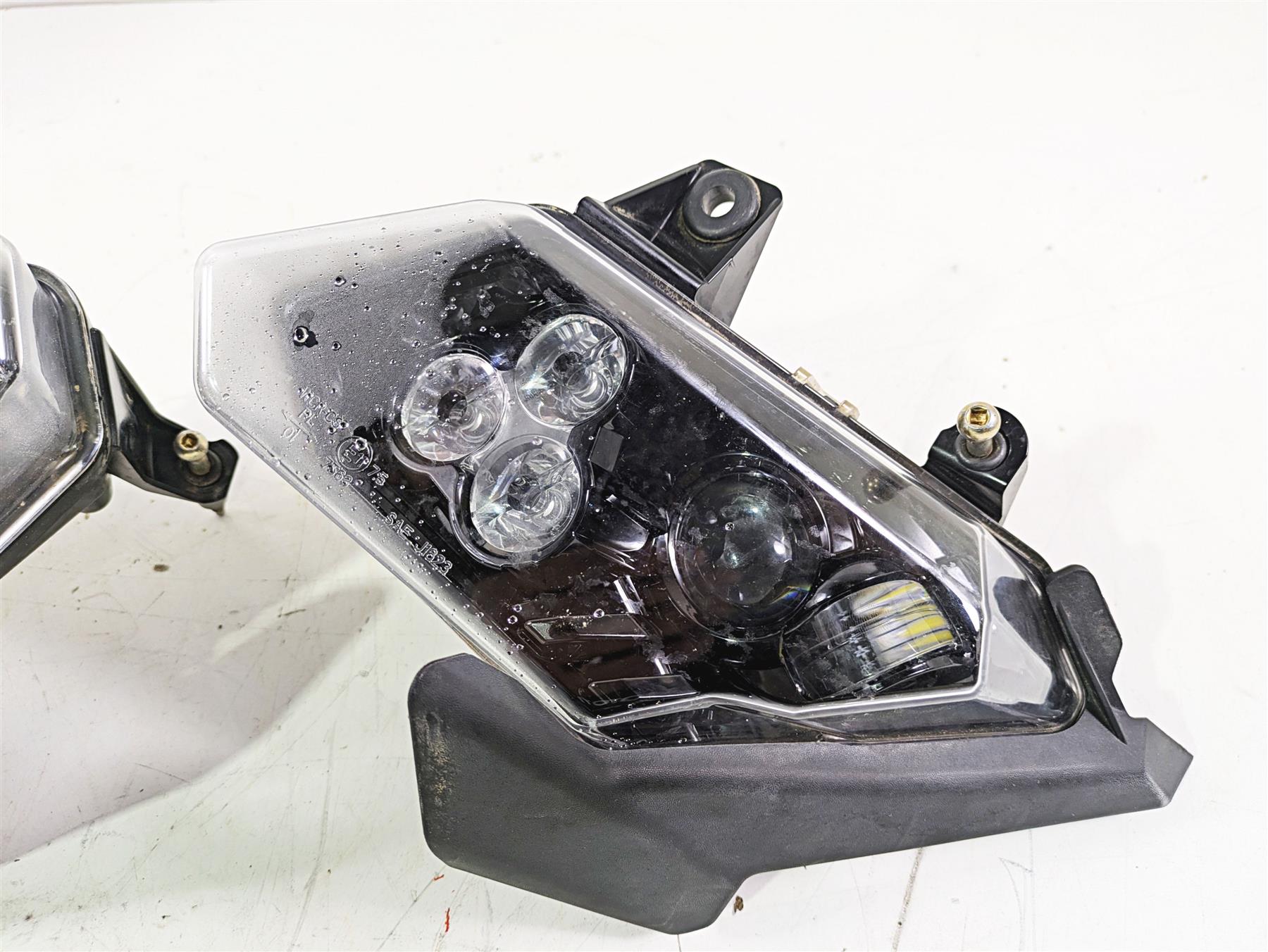 2023 Can Am Maverick X3 XMR Turbo RR Headlight Head Light Lamp 710008811 {{ shop.shopifyCountryName }} - Mototech271