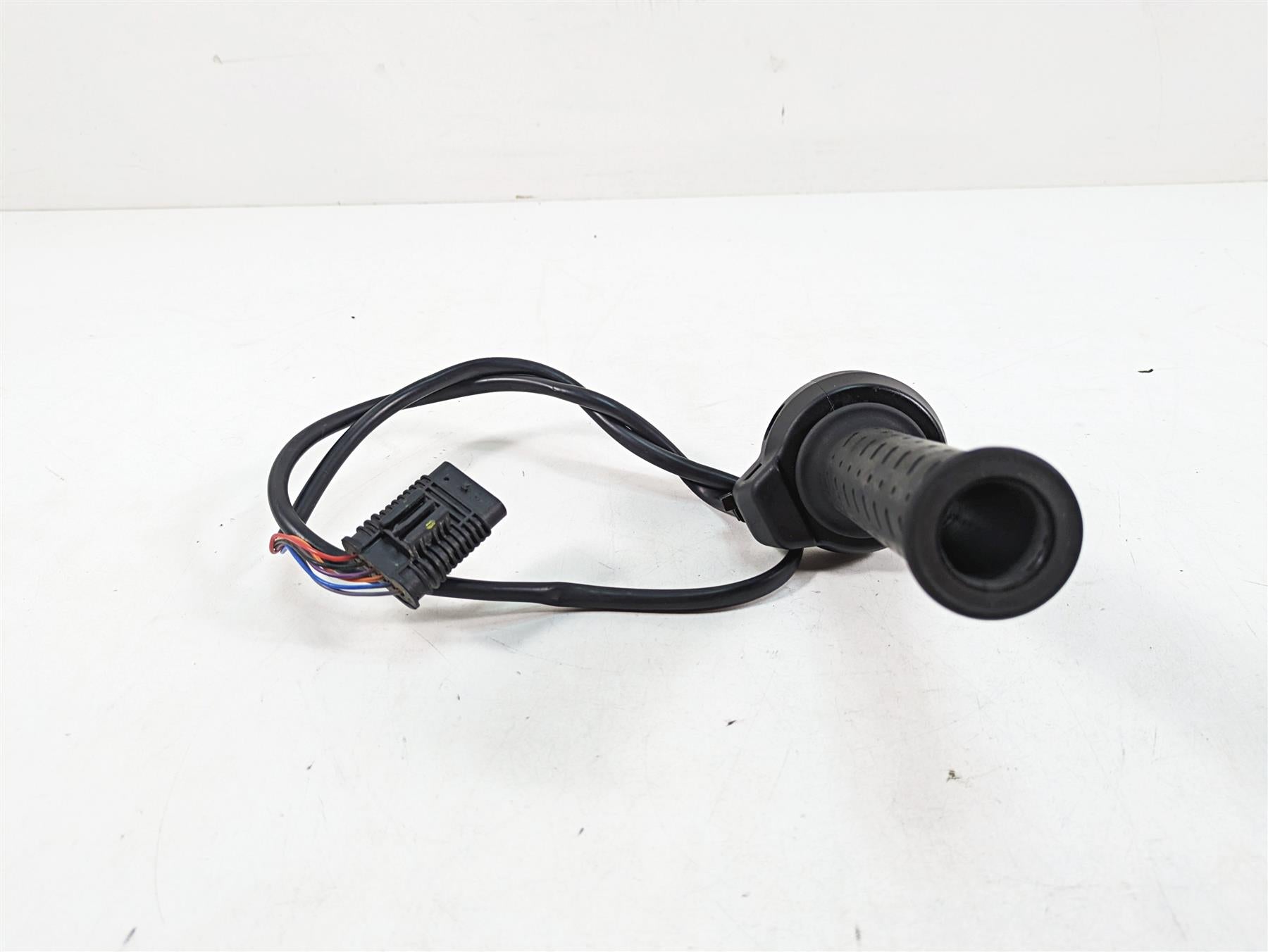 2021 Aprilia RS660 Ride Fly By Wire Throttle Sensor + Grip 2D000095 {{ shop.shopifyCountryName }} - Mototech271