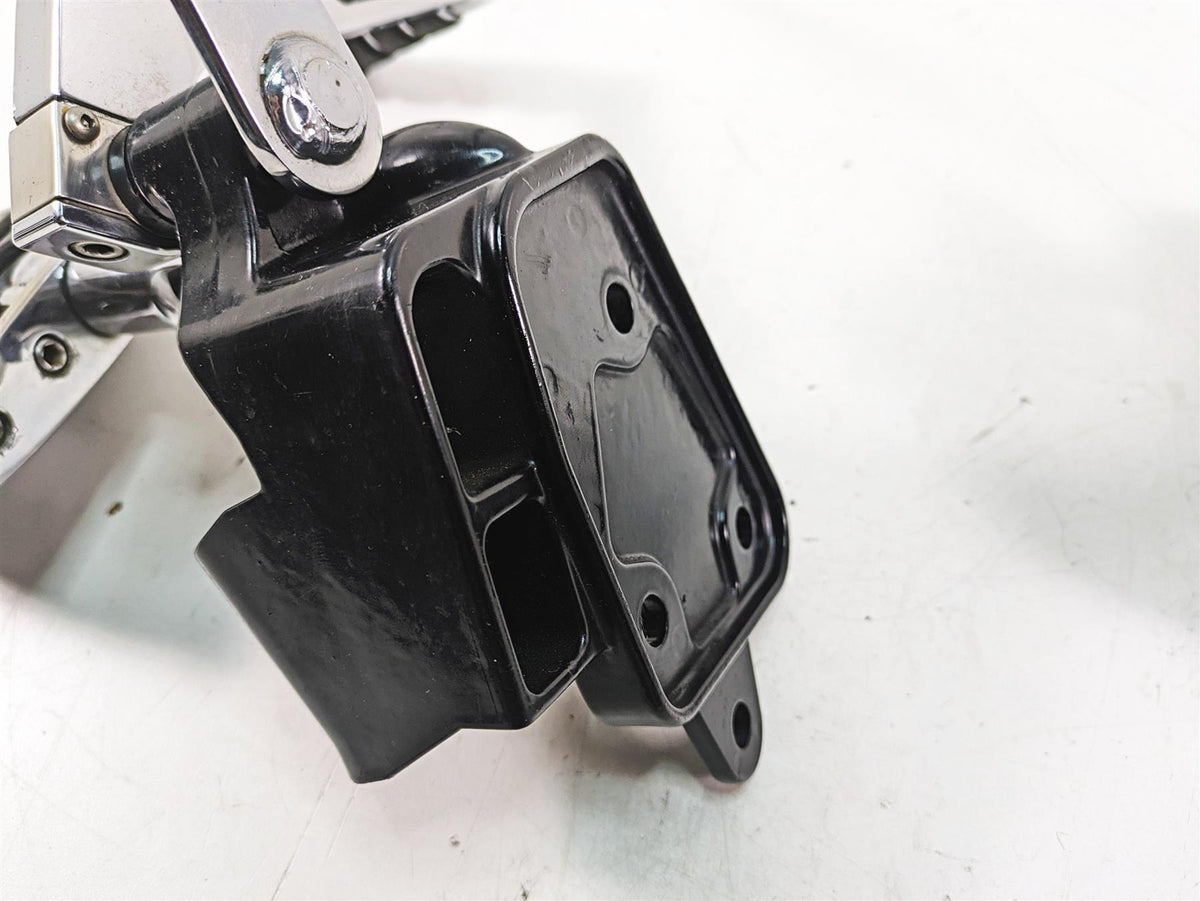 2000 Harley FXSTS Softail Springer Front Rear Footpeg & Shifter Set 33683-00 {{ shop.shopifyCountryName }} - Mototech271