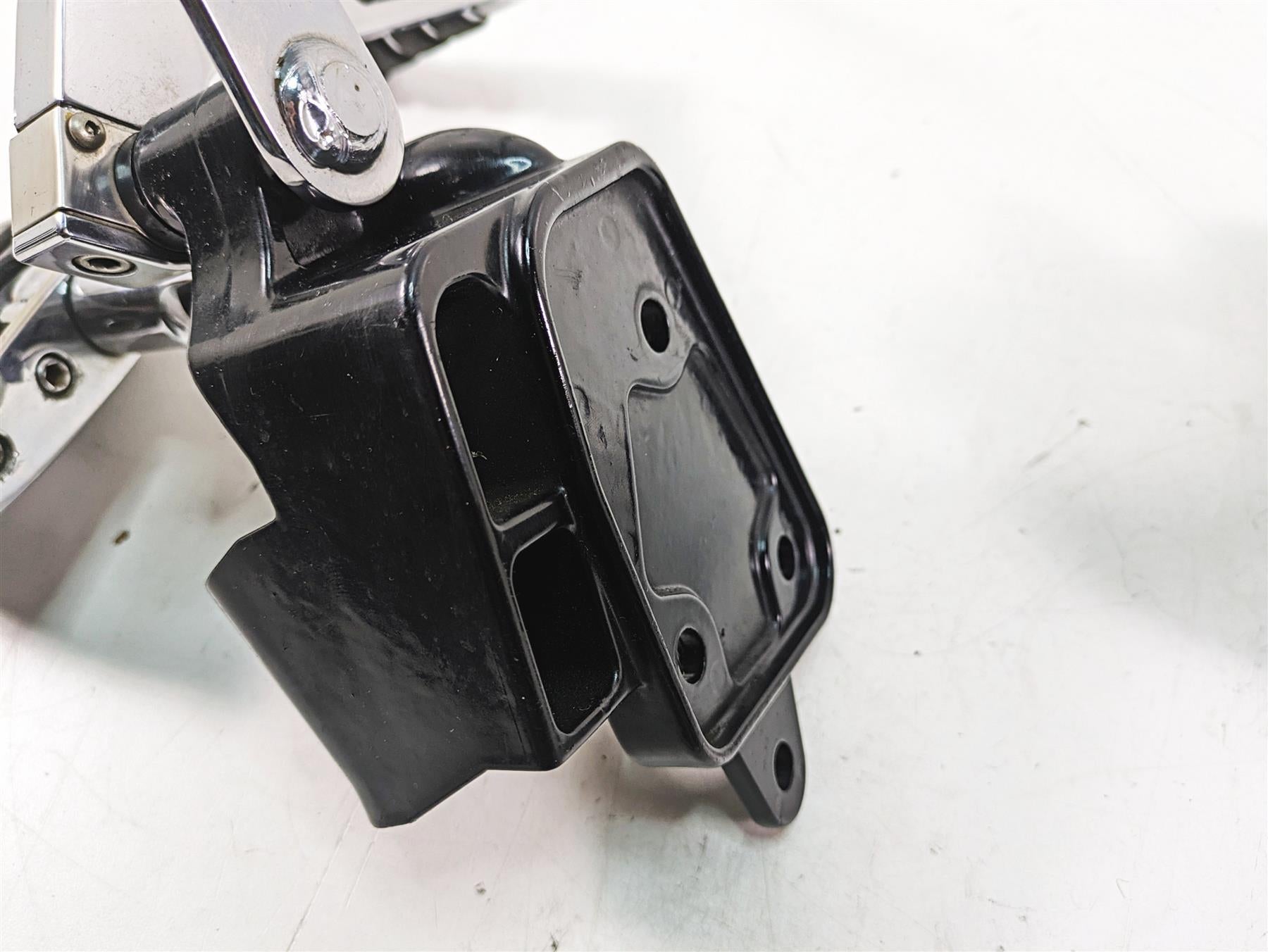 2000 Harley FXSTS Softail Springer Front Rear Footpeg & Shifter Set 33683-00 {{ shop.shopifyCountryName }} - Mototech271