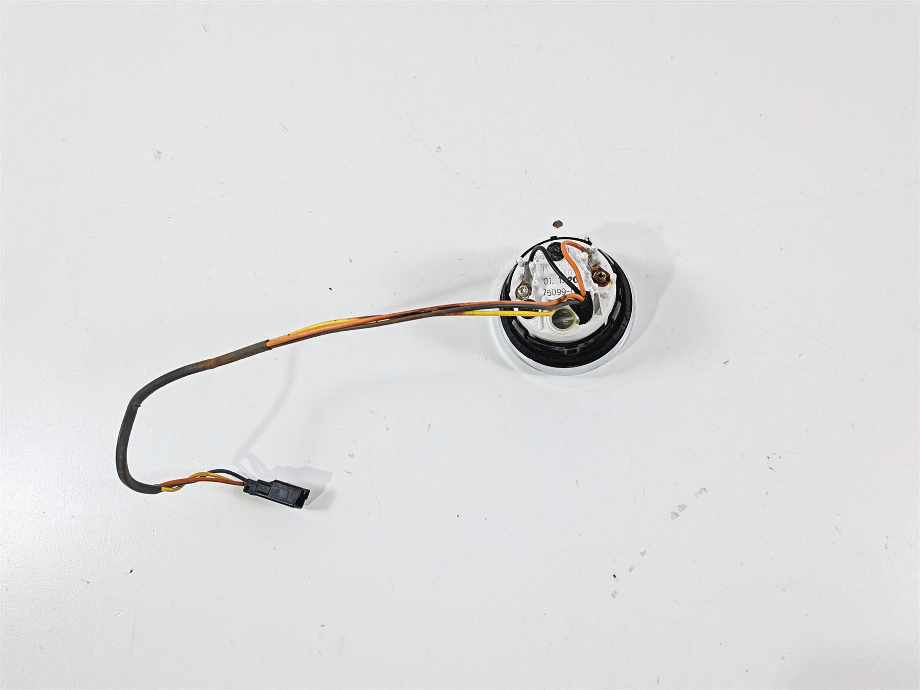 2001 Harley FLHRCI Road King Fuel Gas Level Gauge 75099-01A {{ shop.shopifyCountryName }} - Mototech271