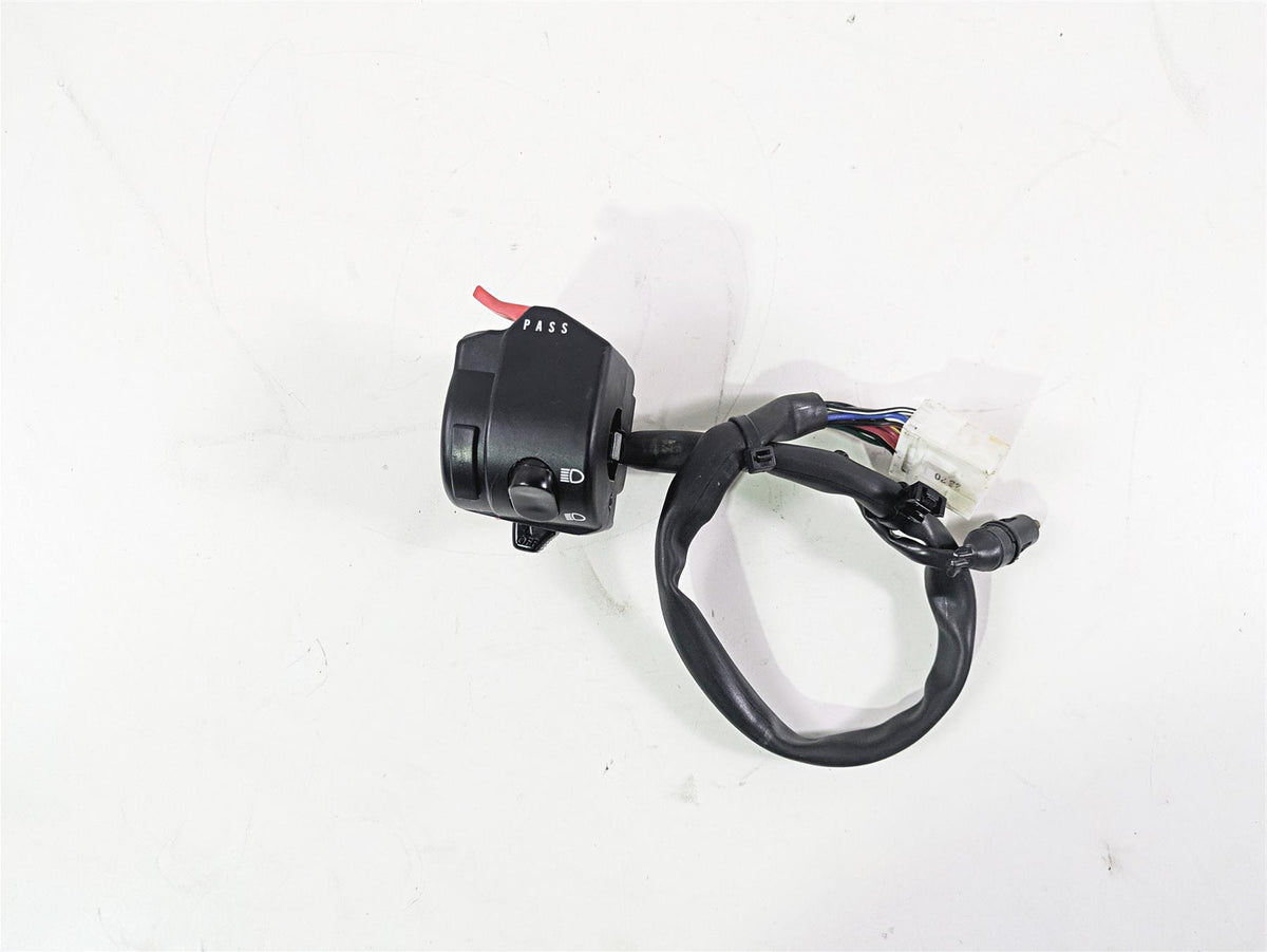 2013 Triumph Bonneville Left Hand Turn Signal Control Switch T2040328 {{ shop.shopifyCountryName }} - Mototech271
