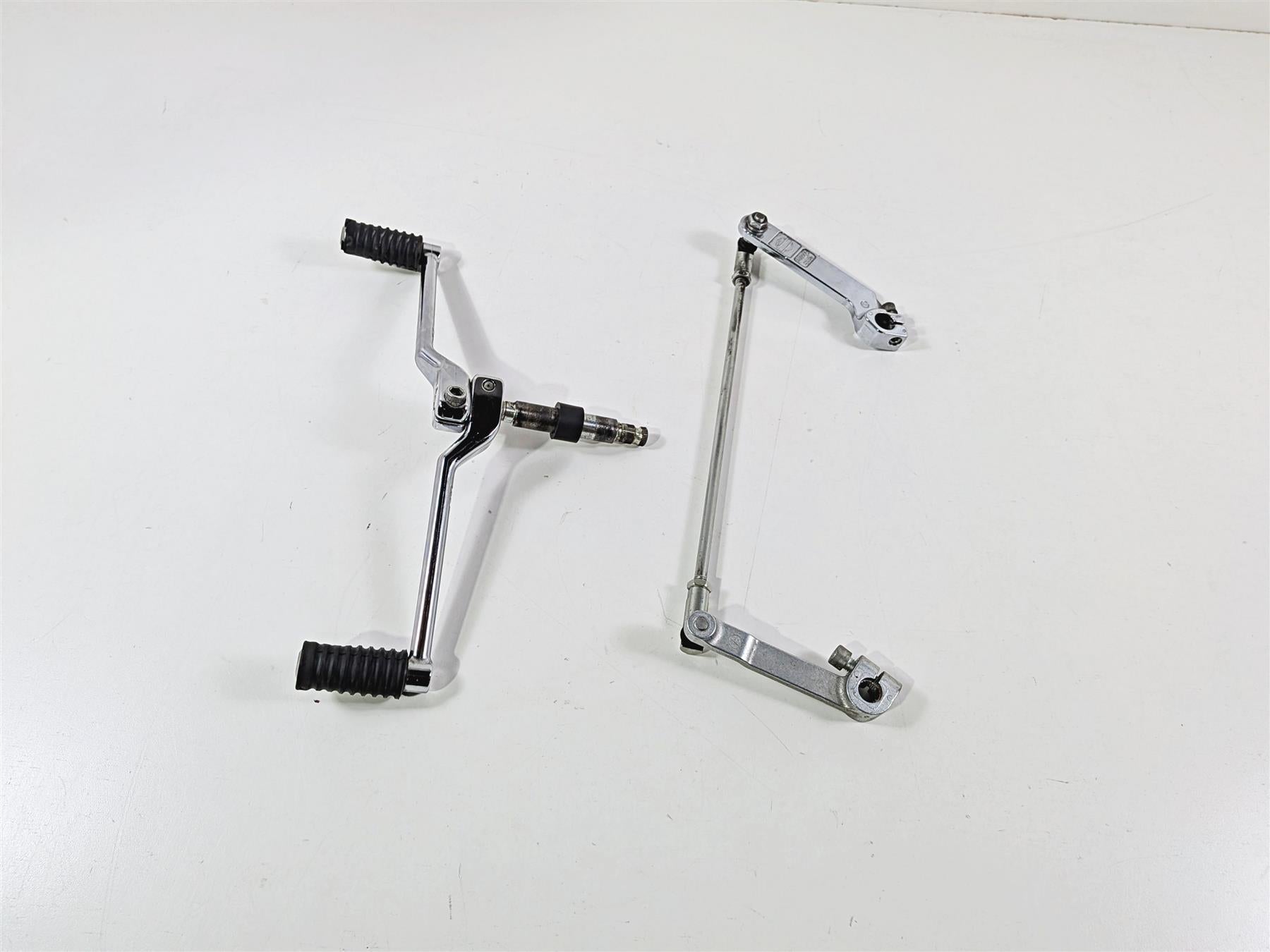 2014 Harley Touring FLHTK Electra Glide Heal Toe Shifter & Linkage 33895-82E-Mototech271