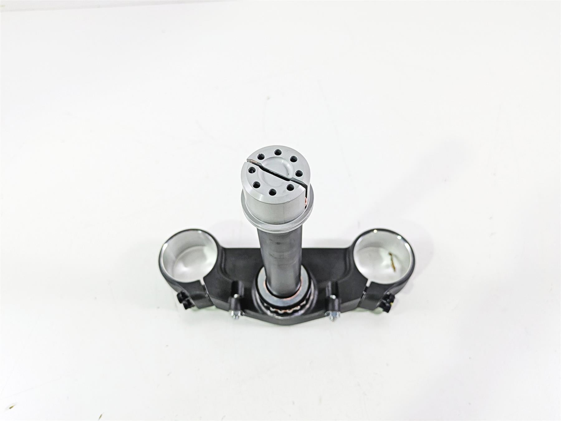 2023 Ducati Monster 937 SP Lower Triple Tree Steering Clamp 342P1241AA {{ shop.shopifyCountryName }} - Mototech271