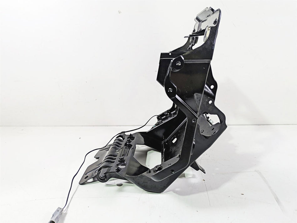 2019 Indian Chieftain Limited Front Fairing Stay Holder Bracket 1024169 1025003 {{ shop.shopifyCountryName }} - Mototech271