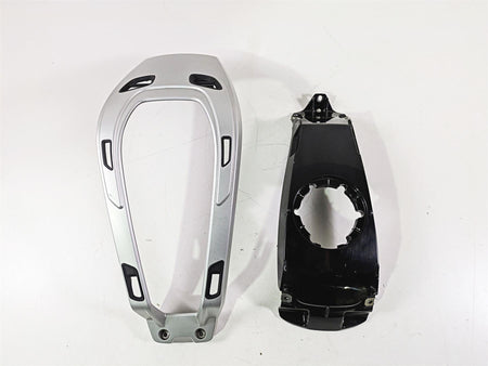 2009 BMW R1200RT K26 Center Tank Cover & Luggage Rack 46637682974 {{ shop.shopifyCountryName }} - Mototech271
