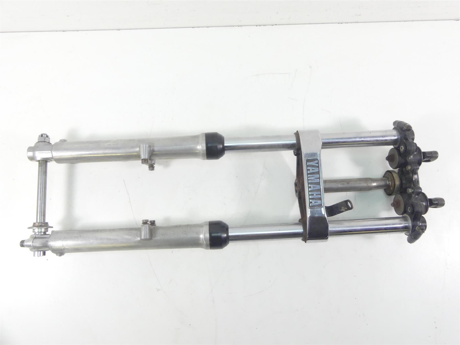 1978 Yamaha XS650 SE Special Front Fork Triple Tree Axle Set 3L1-23101-00-00 {{ shop.shopifyCountryName }} - Mototech271