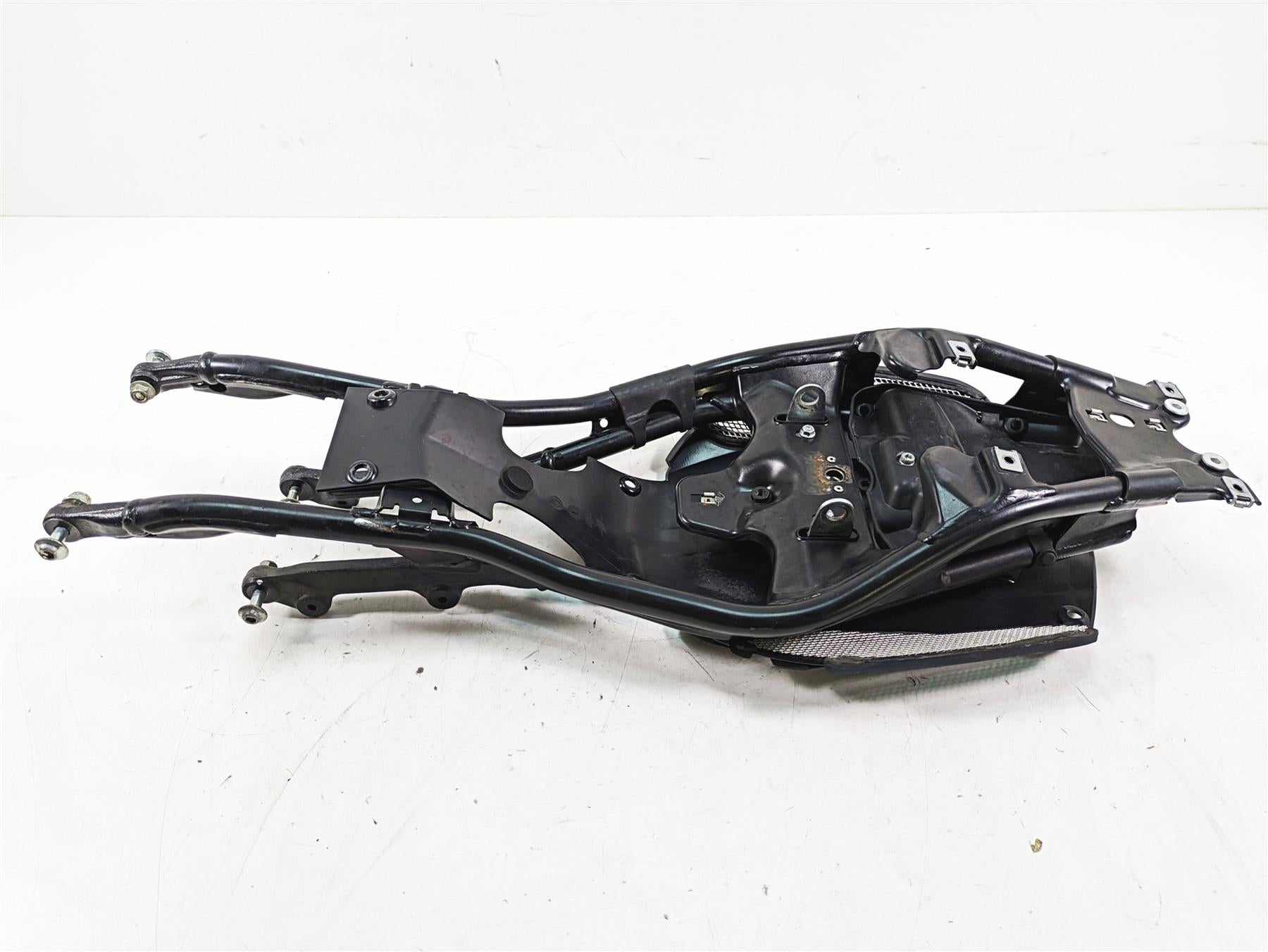 2013 MV Agusta F3 675 ERA Straight Subframe Sub Frame & Inner Fender 80A0B8276 {{ shop.shopifyCountryName }} - Mototech271