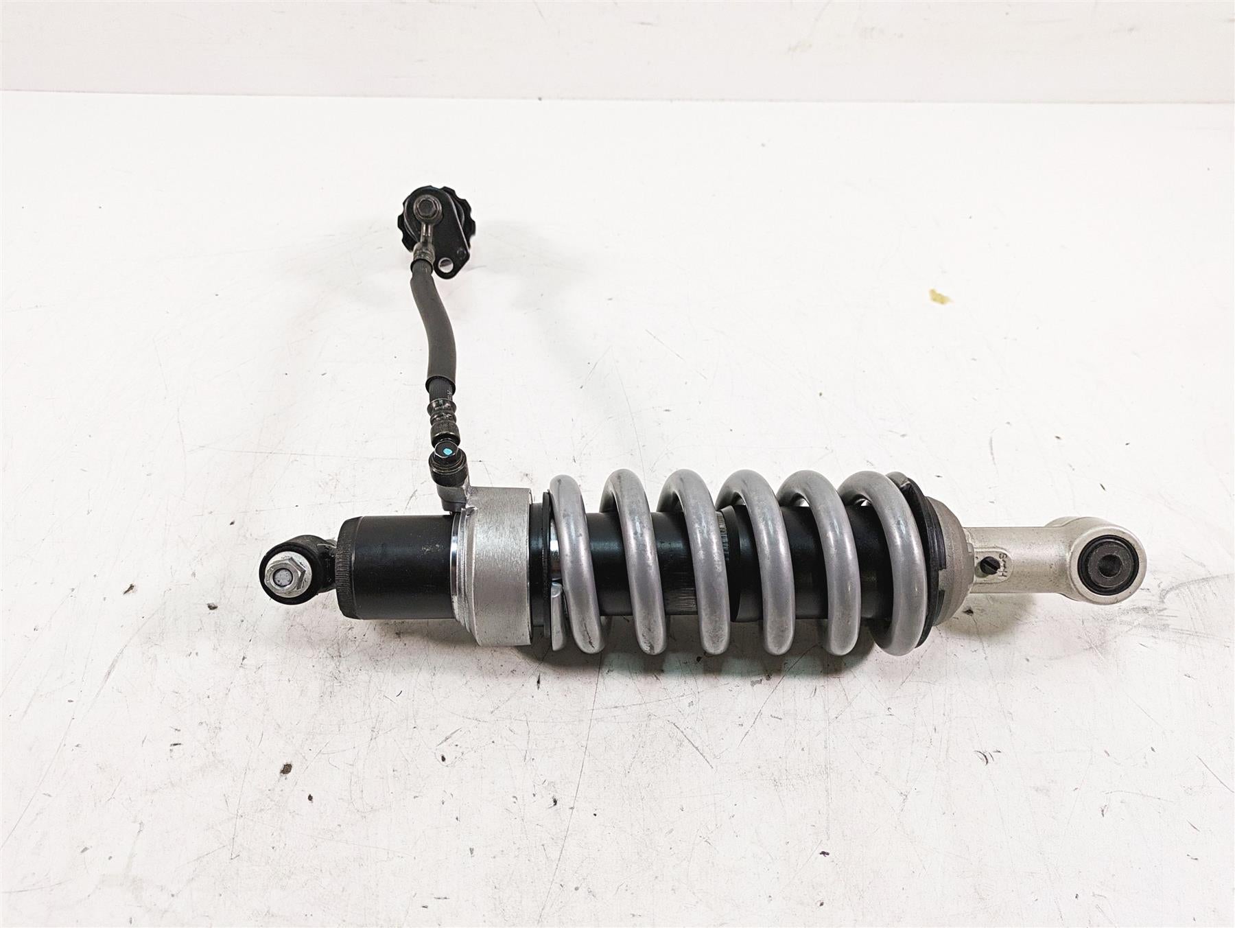 2007 BMW R1200RT K26 Straight Showa Rear Adjustable Shock Damper 33537675104 | Mototech271