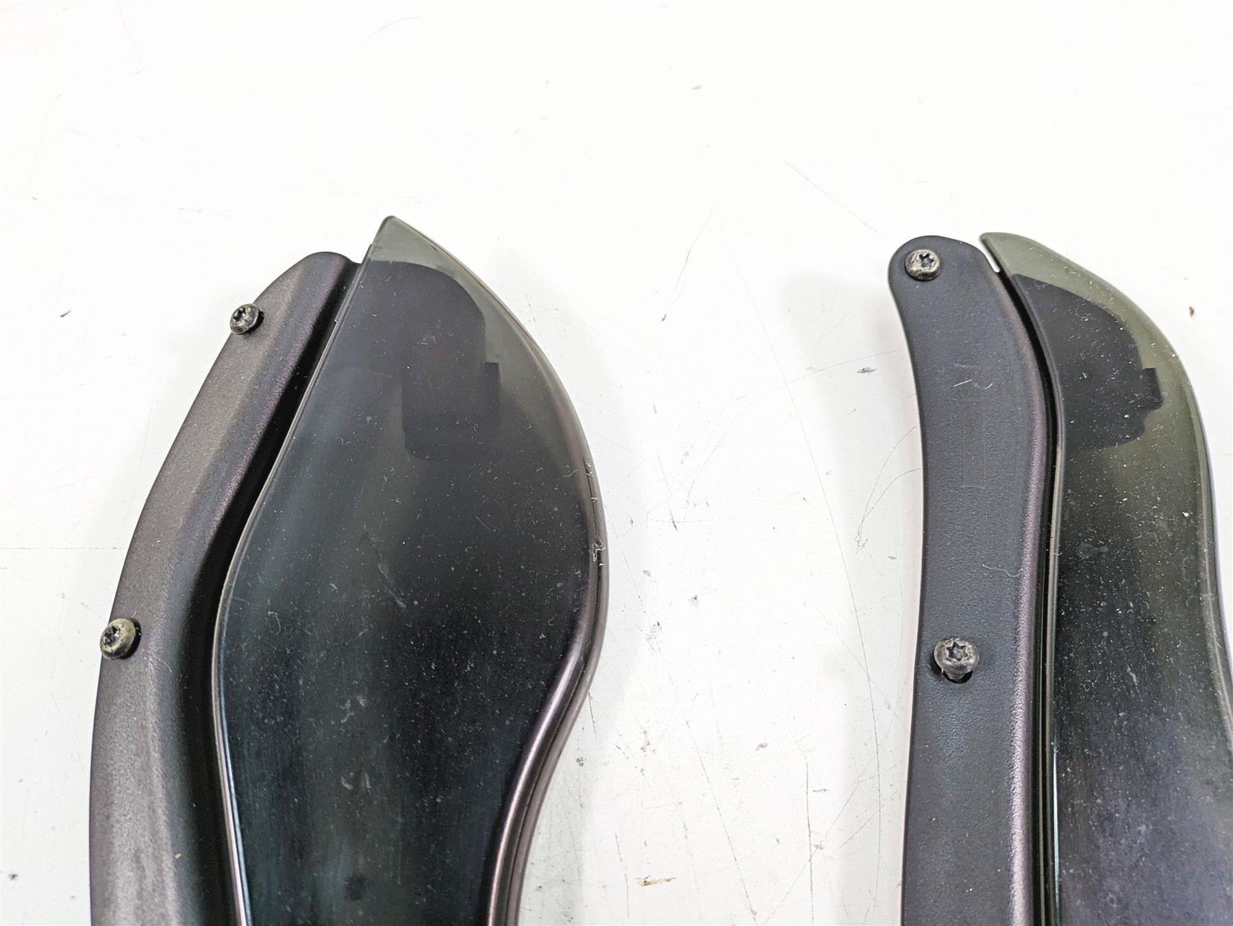 2008 Harley FLHTCU Electra Glide Front Fairing Side Wind Deflector Read 58128-08 {{ shop.shopifyCountryName }} - Mototech271