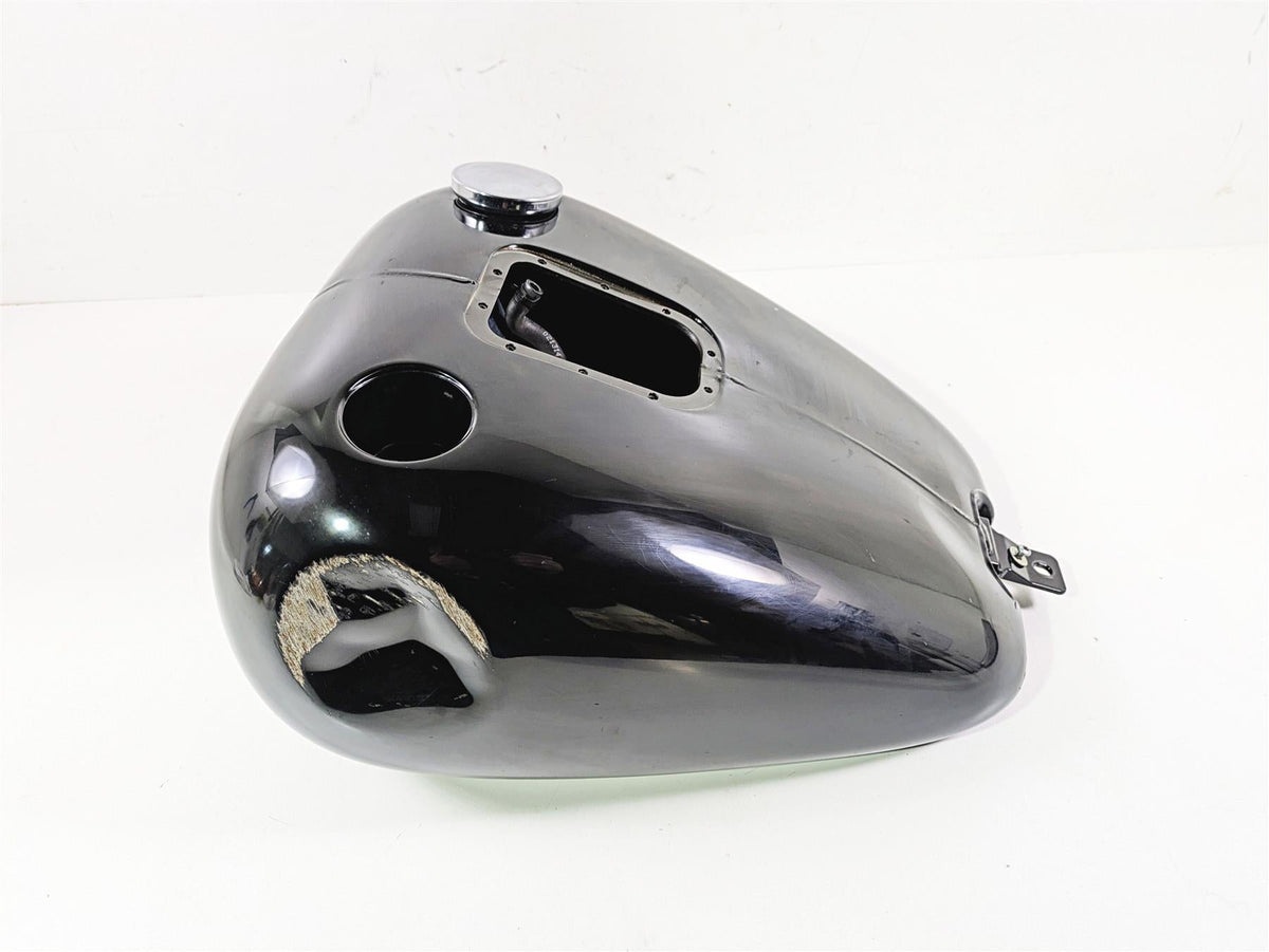 2014 Harley FLS Softail Slim Fuel Gas Petrol Tank Reservoir - Dent 61625-11 {{ shop.shopifyCountryName }} - Mototech271