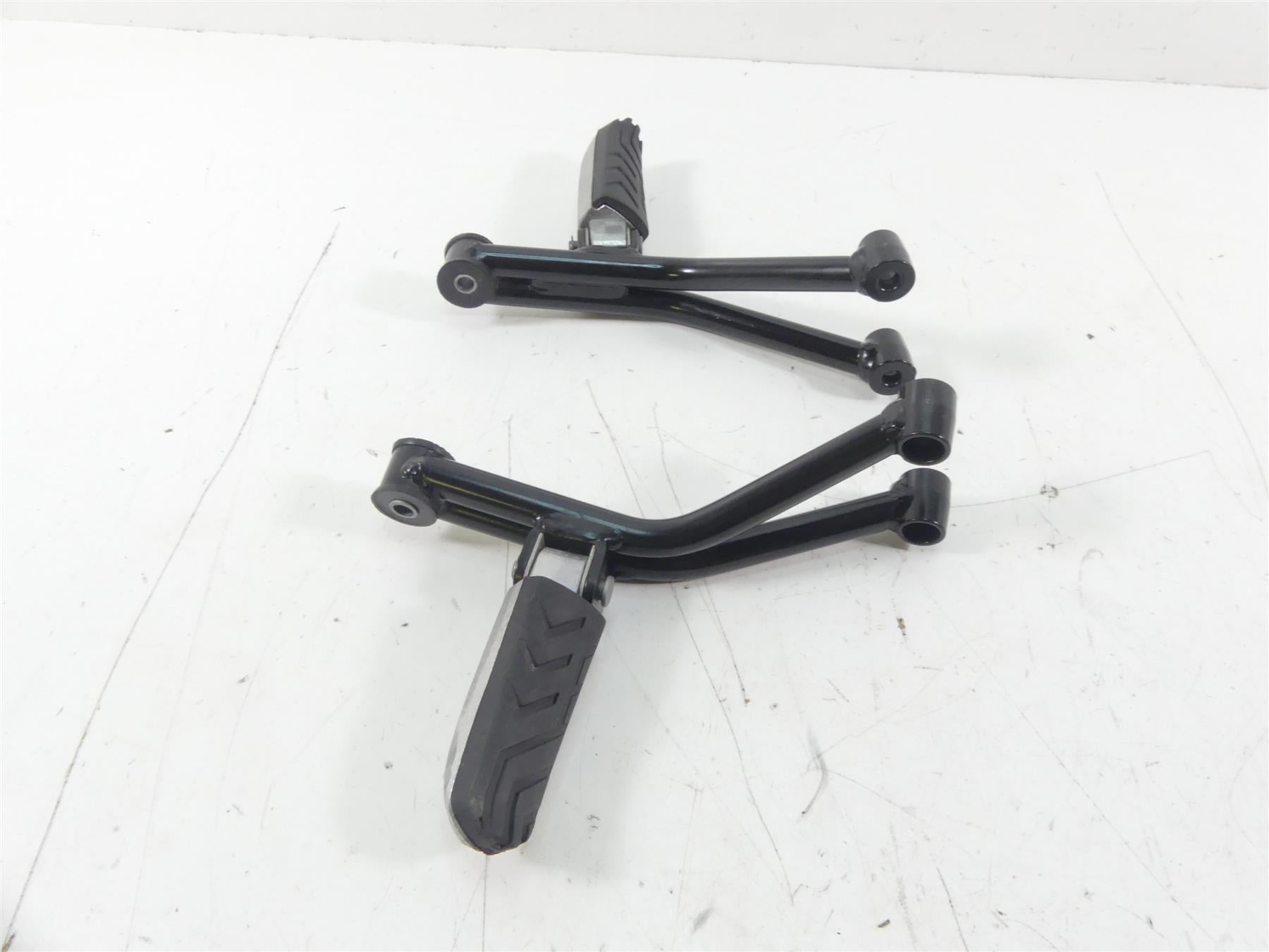 2016 Moto Guzzi V7 II Special 750 Rear Passenger Footpeg Set 2B000349 2B000348 {{ shop.shopifyCountryName }} - Mototech271