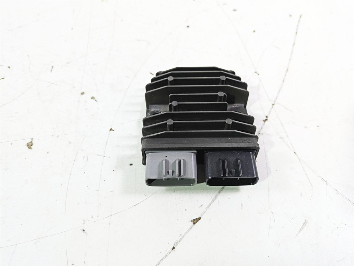 2017 Ducati Monster 1200 S Rectifier Voltage Regulator 54040321A SH821AA {{ shop.shopifyCountryName }} - Mototech271