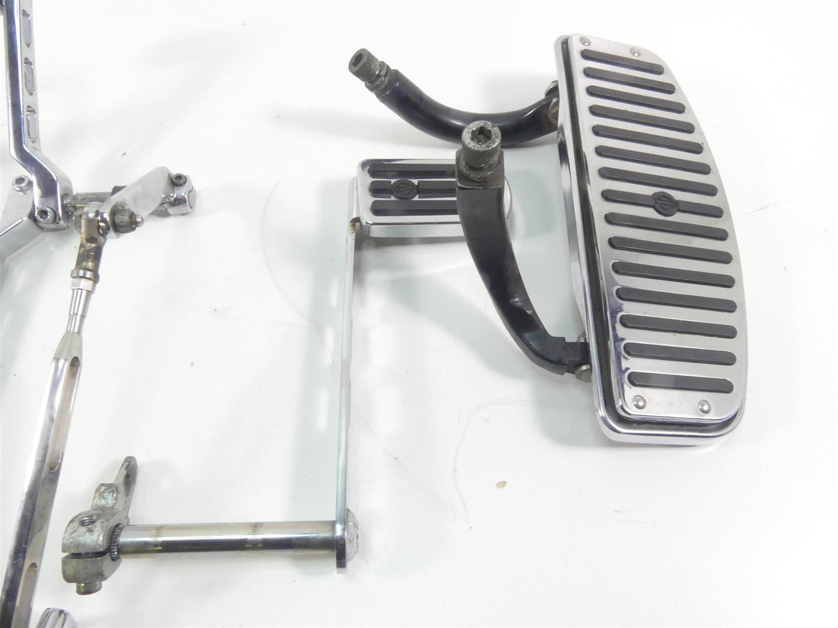 1995 Harley Touring FLHTCU Electra Glide Floor Foot Board Set + Pedals 50621-79A {{ shop.shopifyCountryName }} - Mototech271