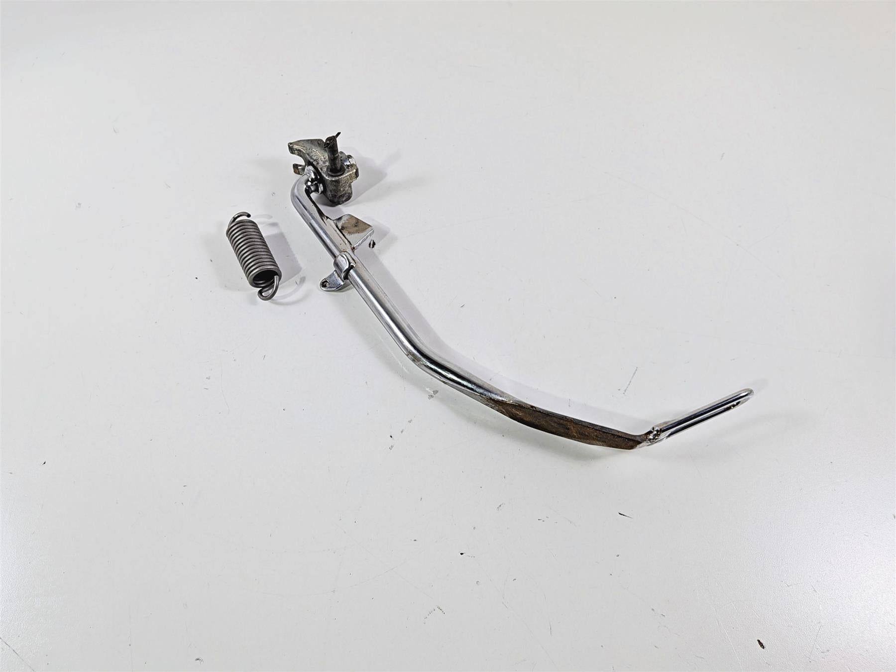 2007 Harley Dyna FXDB Street Bob Side Kickstand Kick Stand 49704-90H {{ shop.shopifyCountryName }} - Mototech271