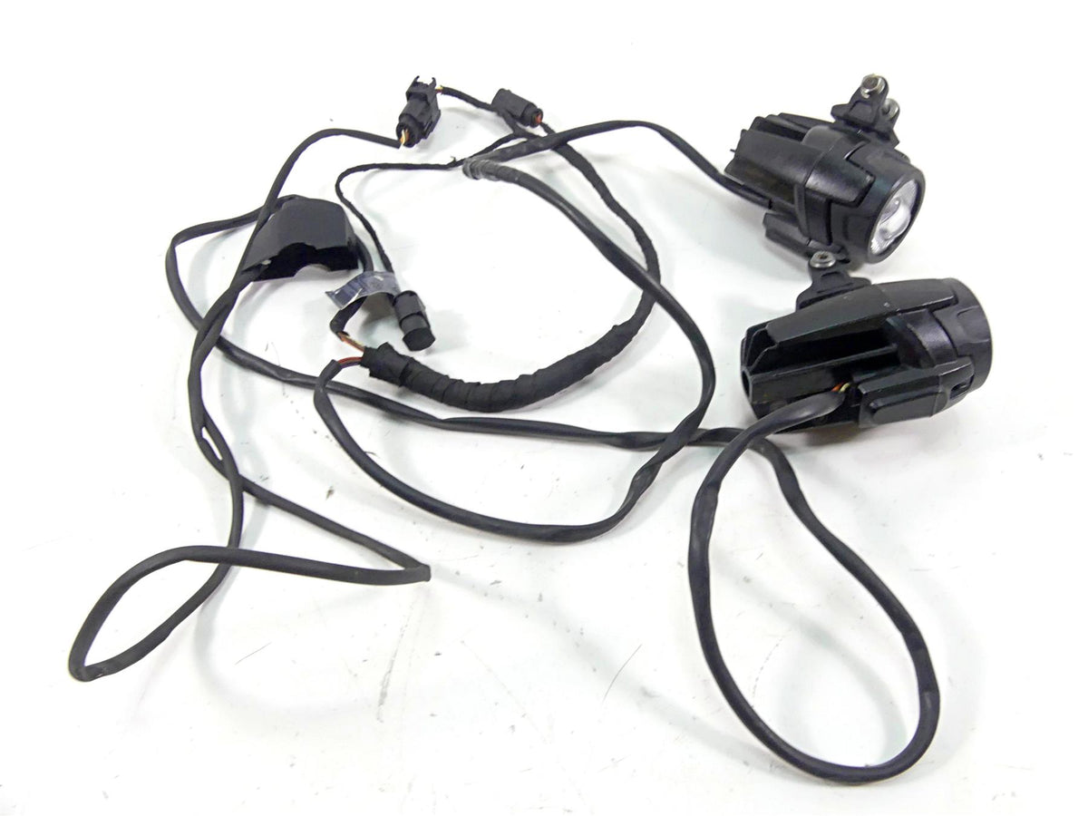 2016 BMW R1200GS Adv K51 Daytime Running Spot Light Set 63178532147 {{ shop.shopifyCountryName }} - Mototech271