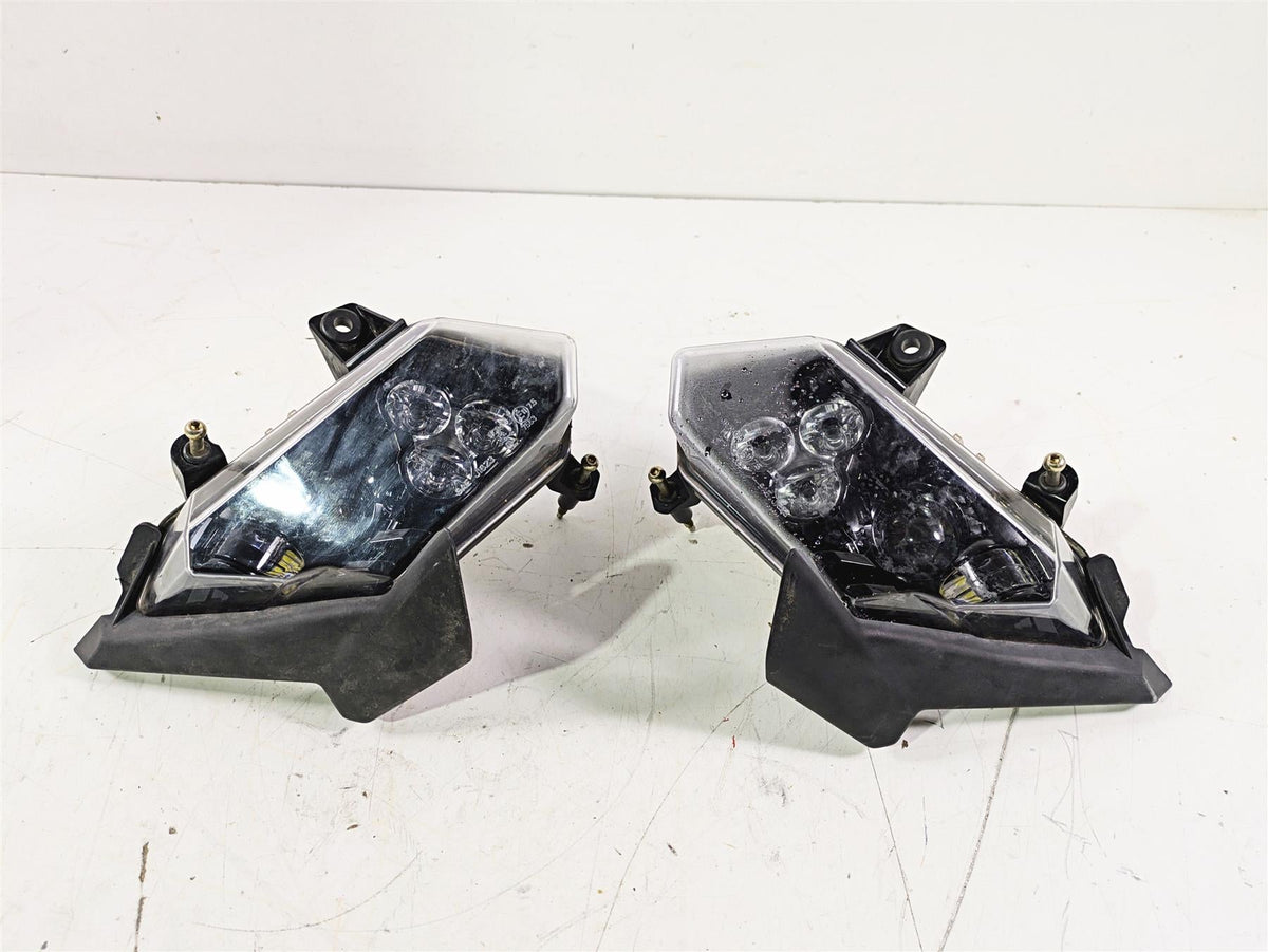 2023 Can Am Maverick X3 XMR Turbo RR Headlight Head Light Lamp 710008811 {{ shop.shopifyCountryName }} - Mototech271