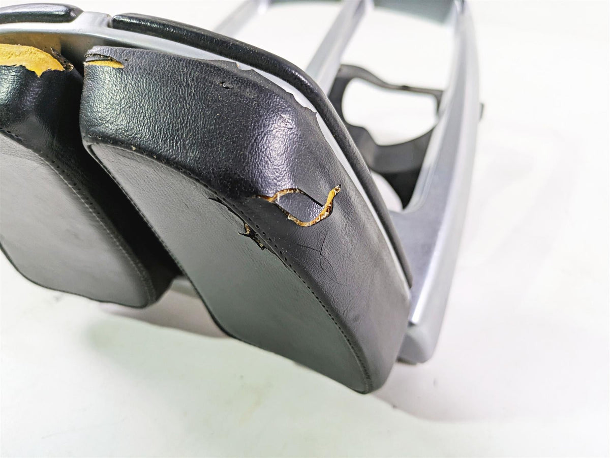 2013 Harley VRSCF Muscle Rod Passenger Backrest Luggage Rack Read 51600-09 {{ shop.shopifyCountryName }} - Mototech271