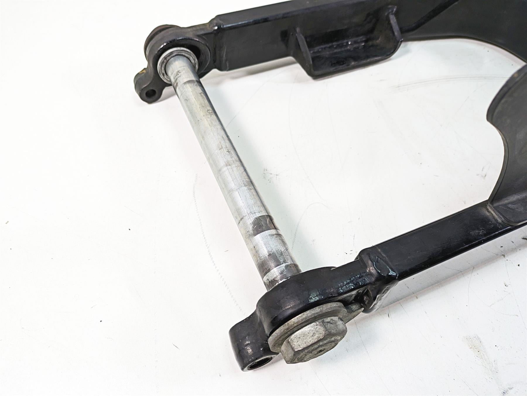 2008 Harley FLHTCU Electra Glide Straight Rear Swingarm Swing Arm 47549-02A {{ shop.shopifyCountryName }} - Mototech271