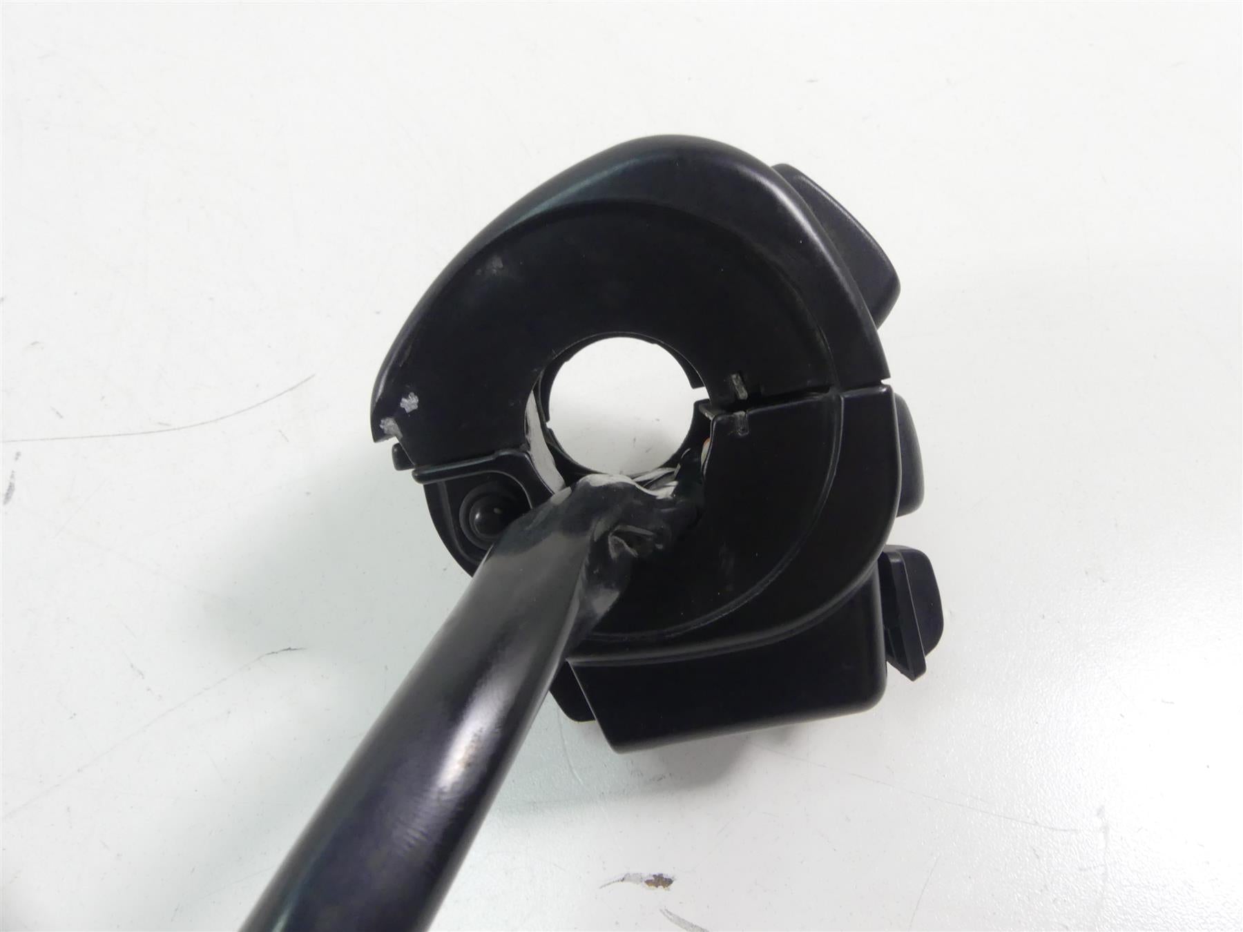 2011 Harley Touring FLTRX Road Glide Right Hand Cruise Control Switch 71684-06A {{ shop.shopifyCountryName }} - Mototech271