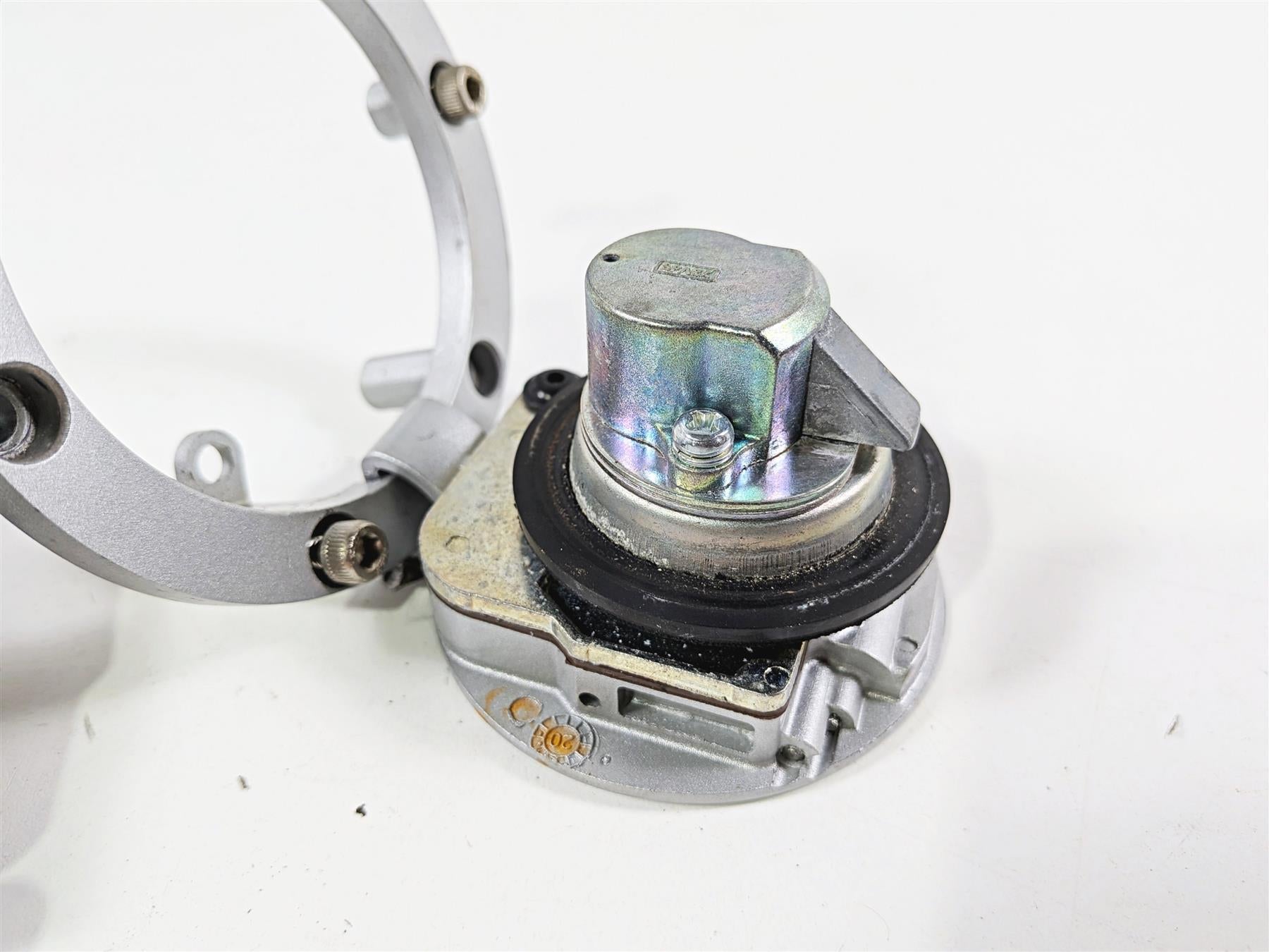 2021 Indian Scout 1200 Ignition Switch Gas Cap Key Lock Set -READ 4016935 {{ shop.shopifyCountryName }} - Mototech271