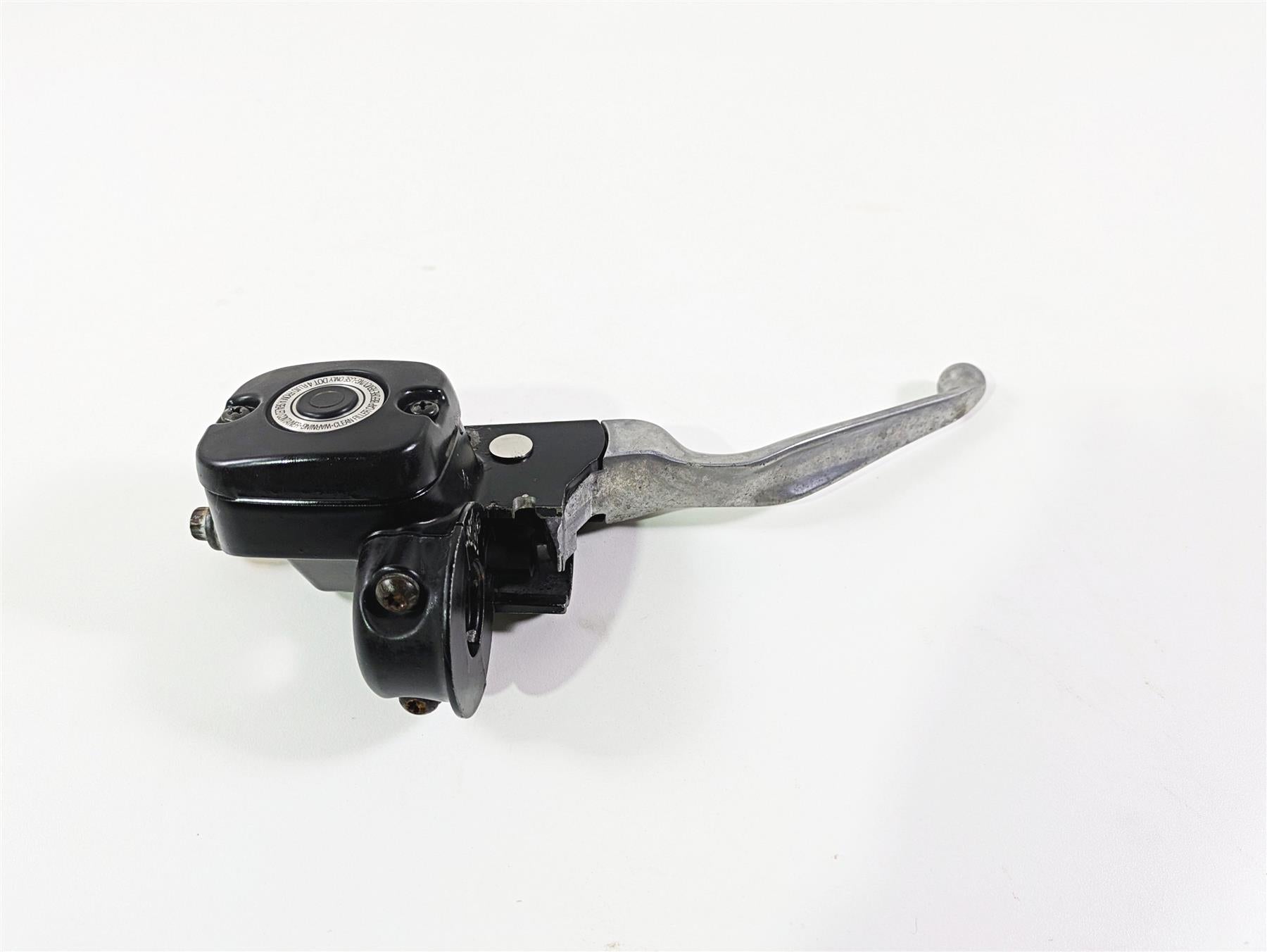 2005 Harley Touring FLHRI Road King Front Brake Master Cylinder 11/16" 41700738 {{ shop.shopifyCountryName }} - Mototech271
