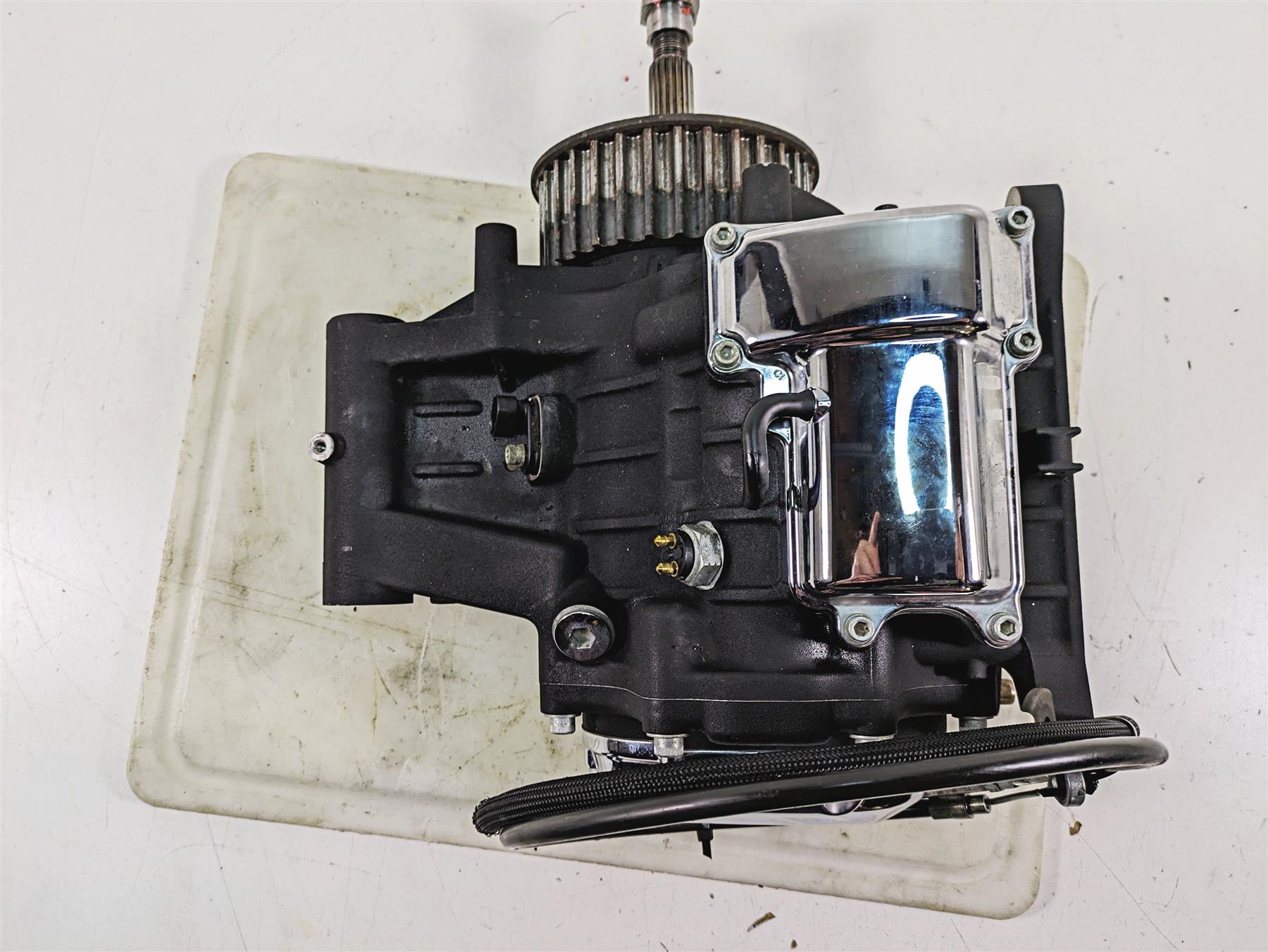 2009 Harley FXCWC Softail Rocker C 6 Speed Transmission Gear Box - 26k 33153-09 {{ shop.shopifyCountryName }} - Mototech271