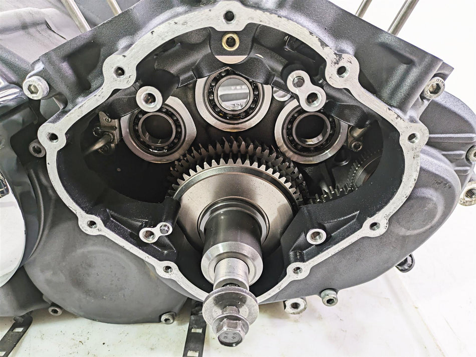 2018 Indian Chieftain Limited Engine Bottom End Crank Case & Shaft 3023078 {{ shop.shopifyCountryName }} - Mototech271